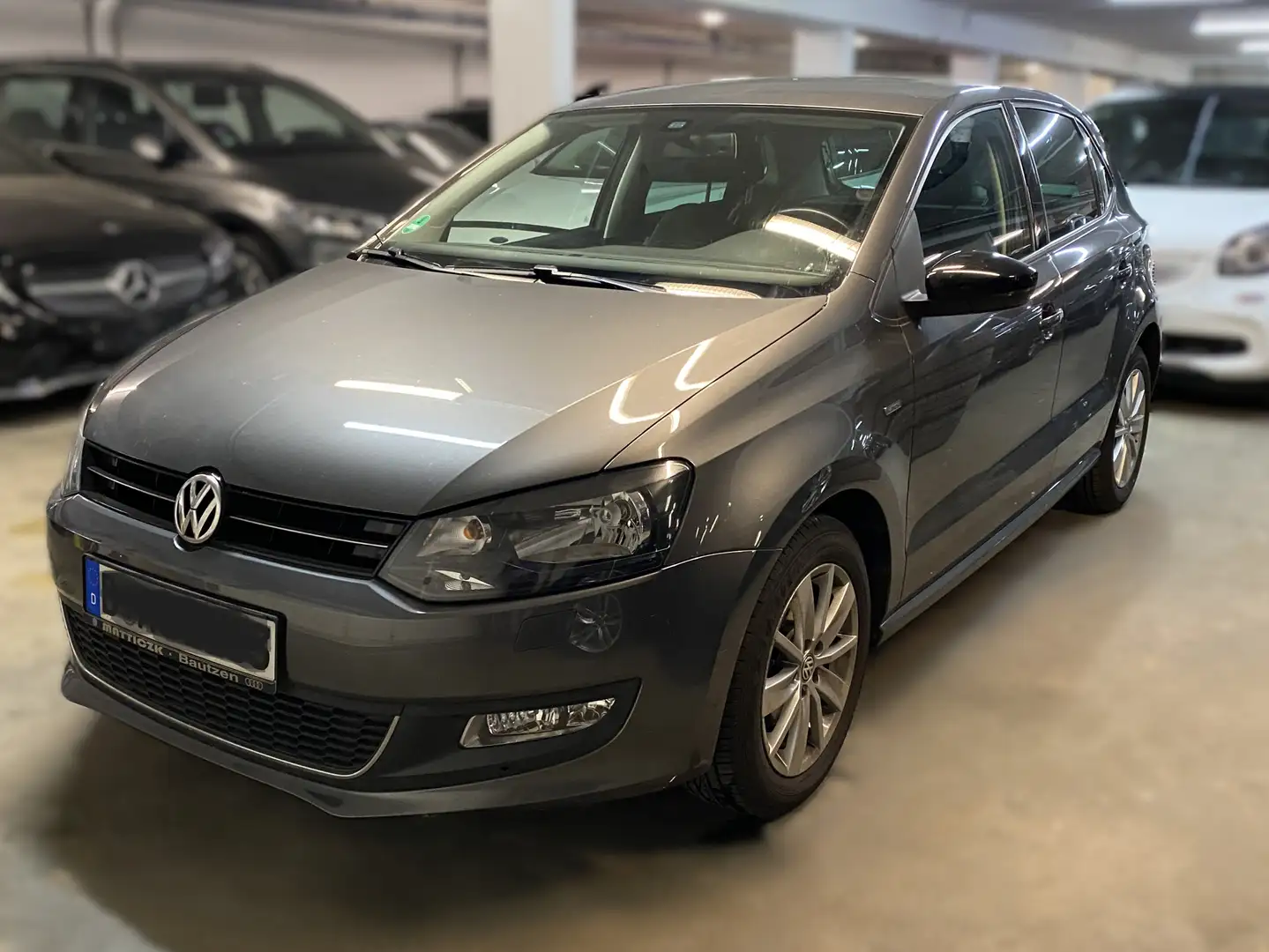 Volkswagen Polo Match*AUTOMATIK*TEILLEDER*PDC Grau - 1