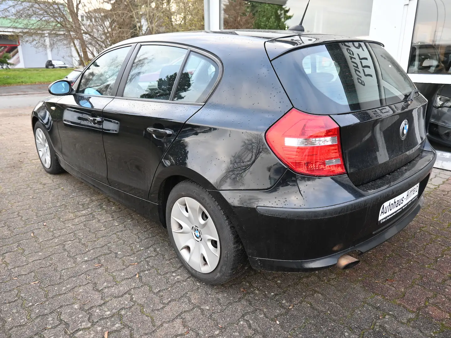 BMW 118 118d 5-tür Klima Sitzheiz 4-Seasons 2.Hand Noir - 2