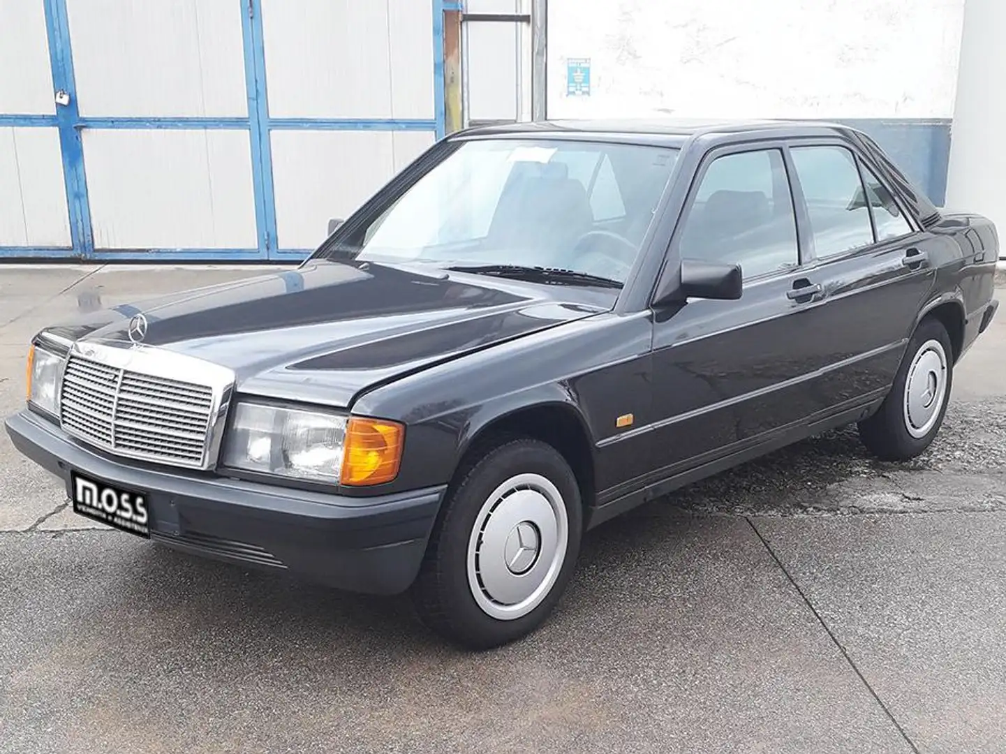 Mercedes-Benz 190 2.0 E cat Schwarz - 1