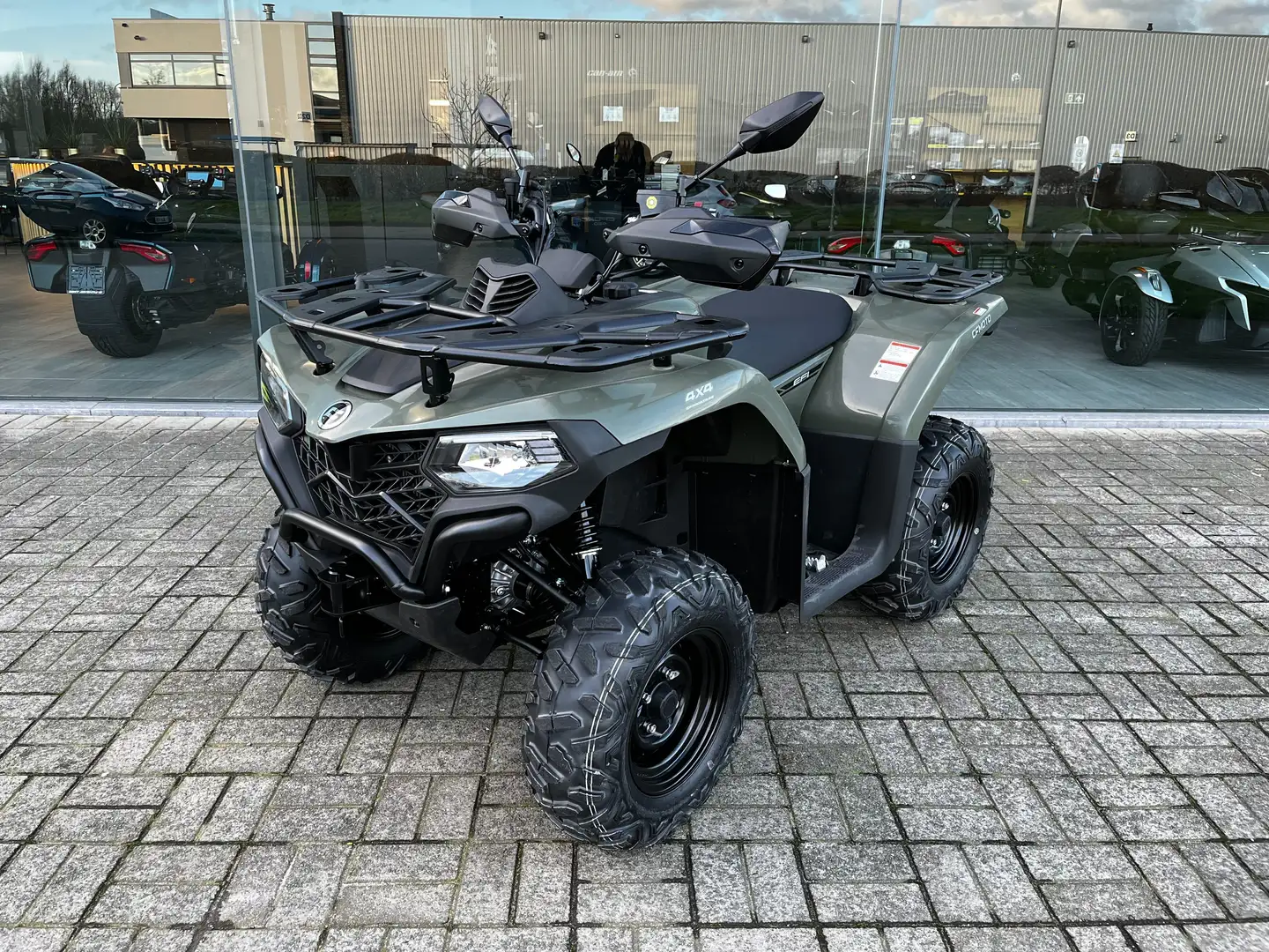 CFMOTO CForce 450 S Agri Verde - 2