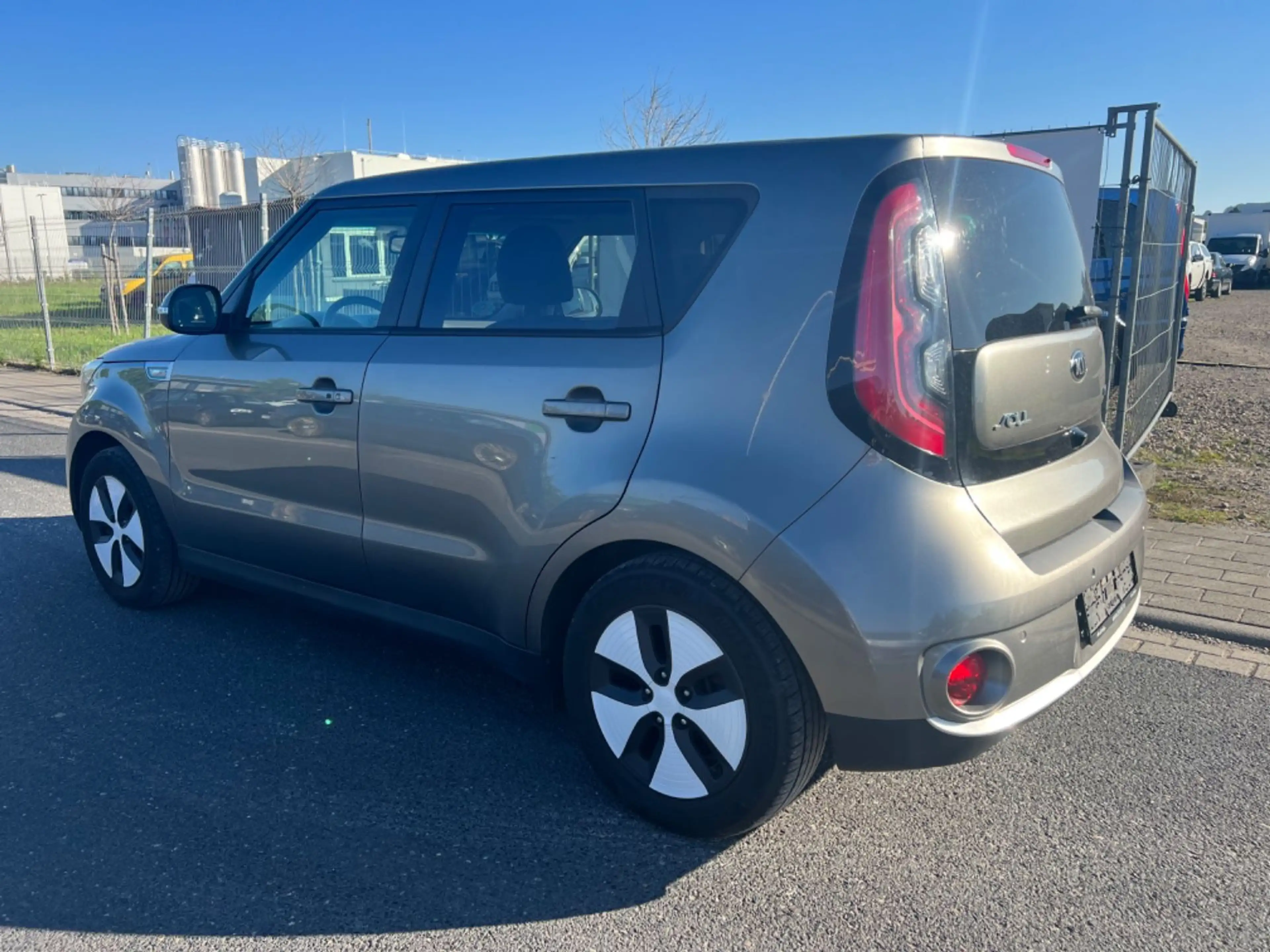 Kia Soul EV*R-KAMERA*LEDER*NAVI*SHZ*ELEKTRO*1.HD*AUT — photo 4