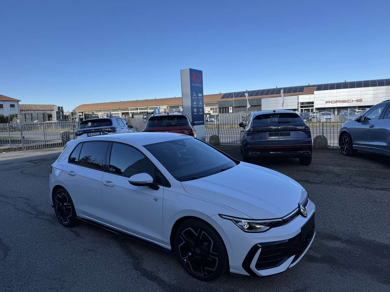Volkswagen Golf 8.5 // R-LINE PLUS // 2.0TDi DSG 150CV // NEW 2025