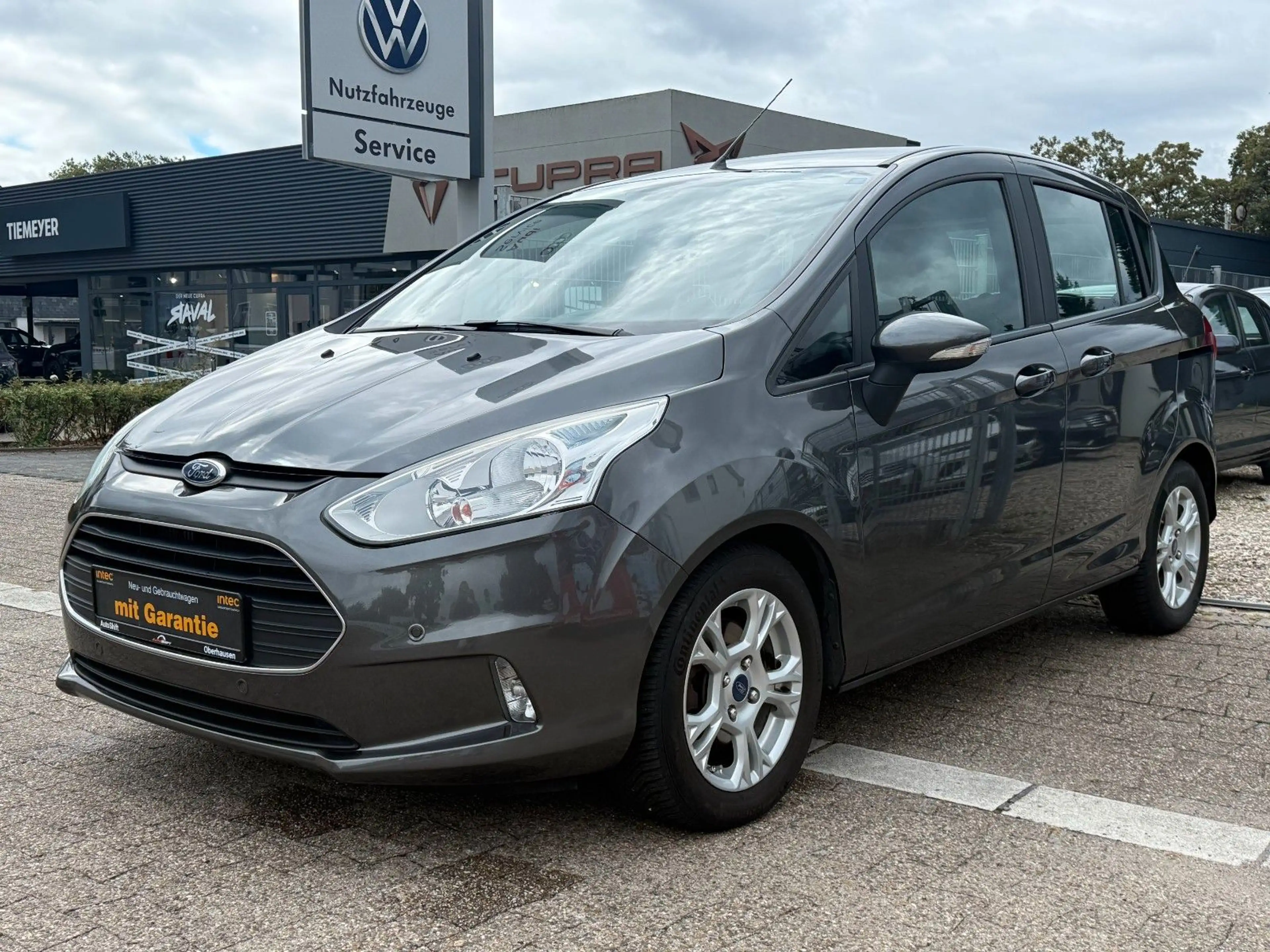 Ford B-Max Tüv Neu /Pdc V+H /Tempo. /Sitzh. /Allwet.