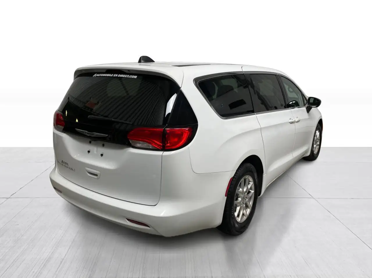 Chrysler Grand Caravan снимка Chrysler Grand Caravan