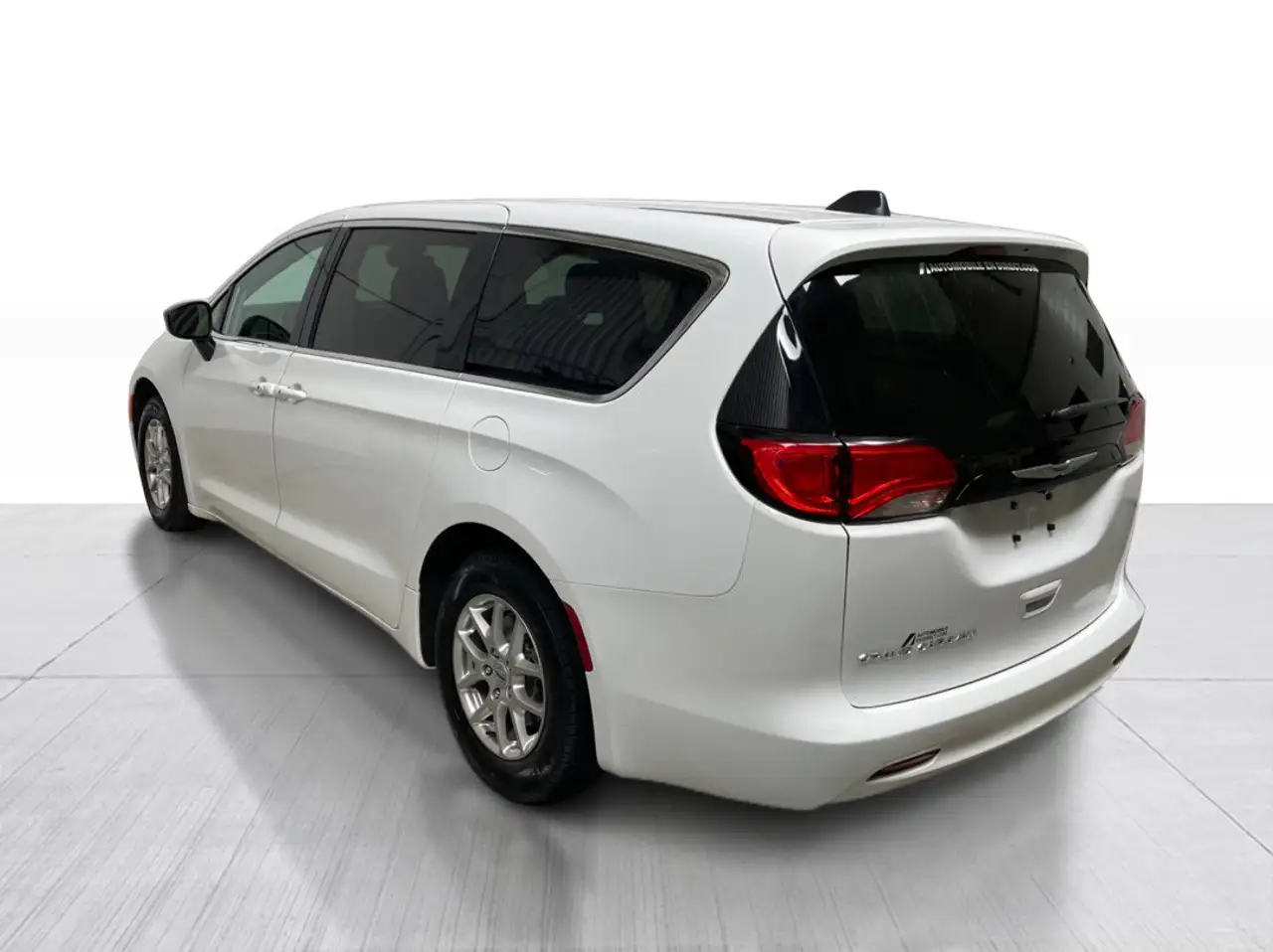 Chrysler Grand Caravan снимка Chrysler Grand Caravan