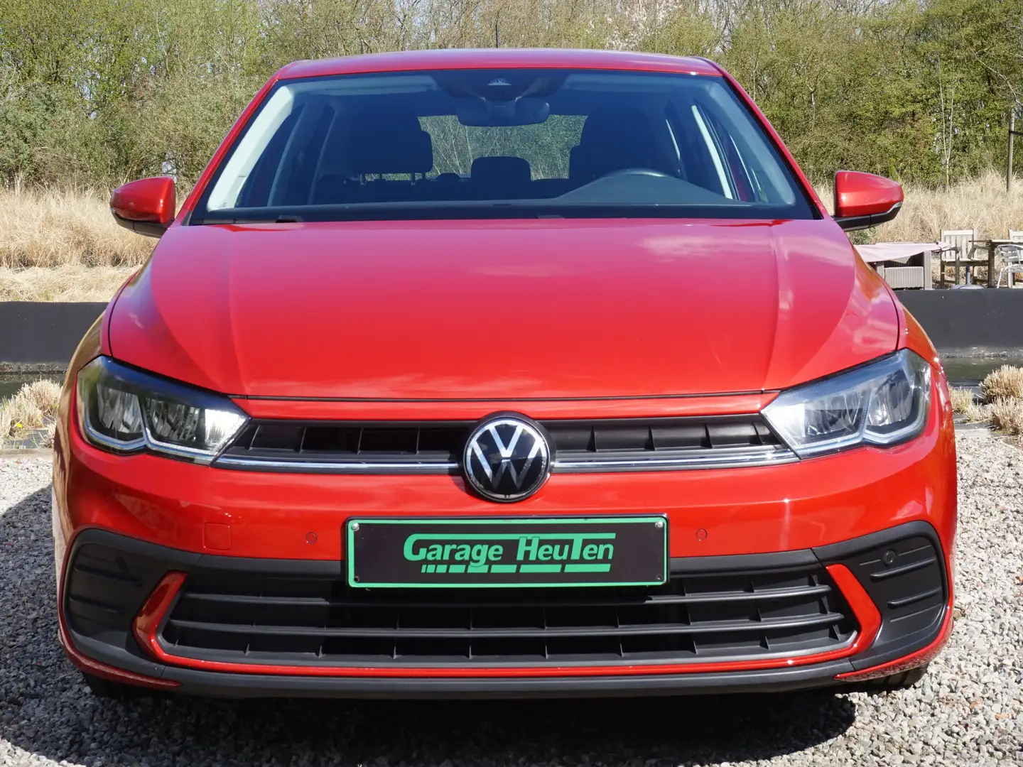 Volkswagen Polo 1.0 TSI Life OPF DSG Rood - 2