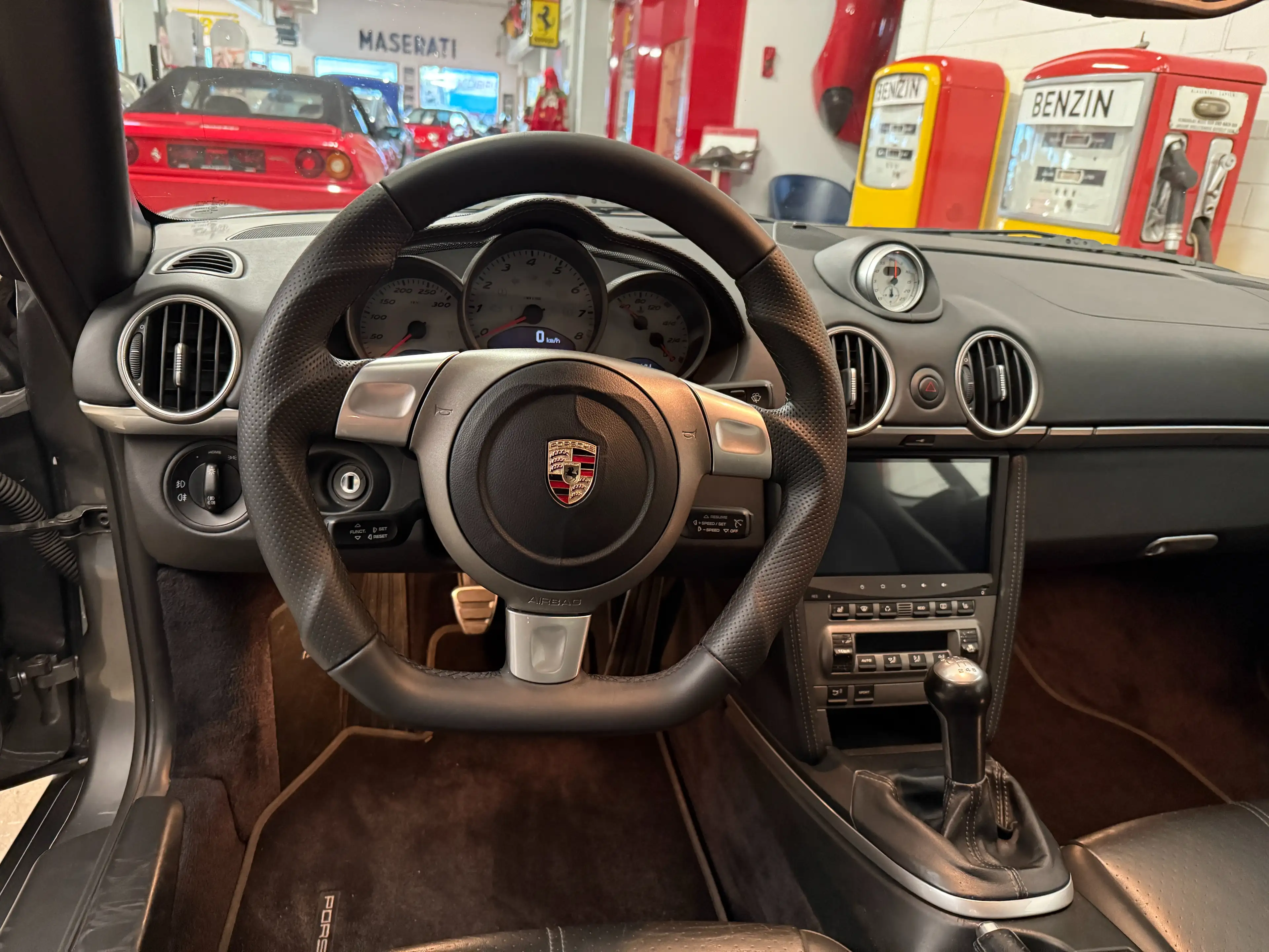 Porsche Cayman Cayman S — photo 9