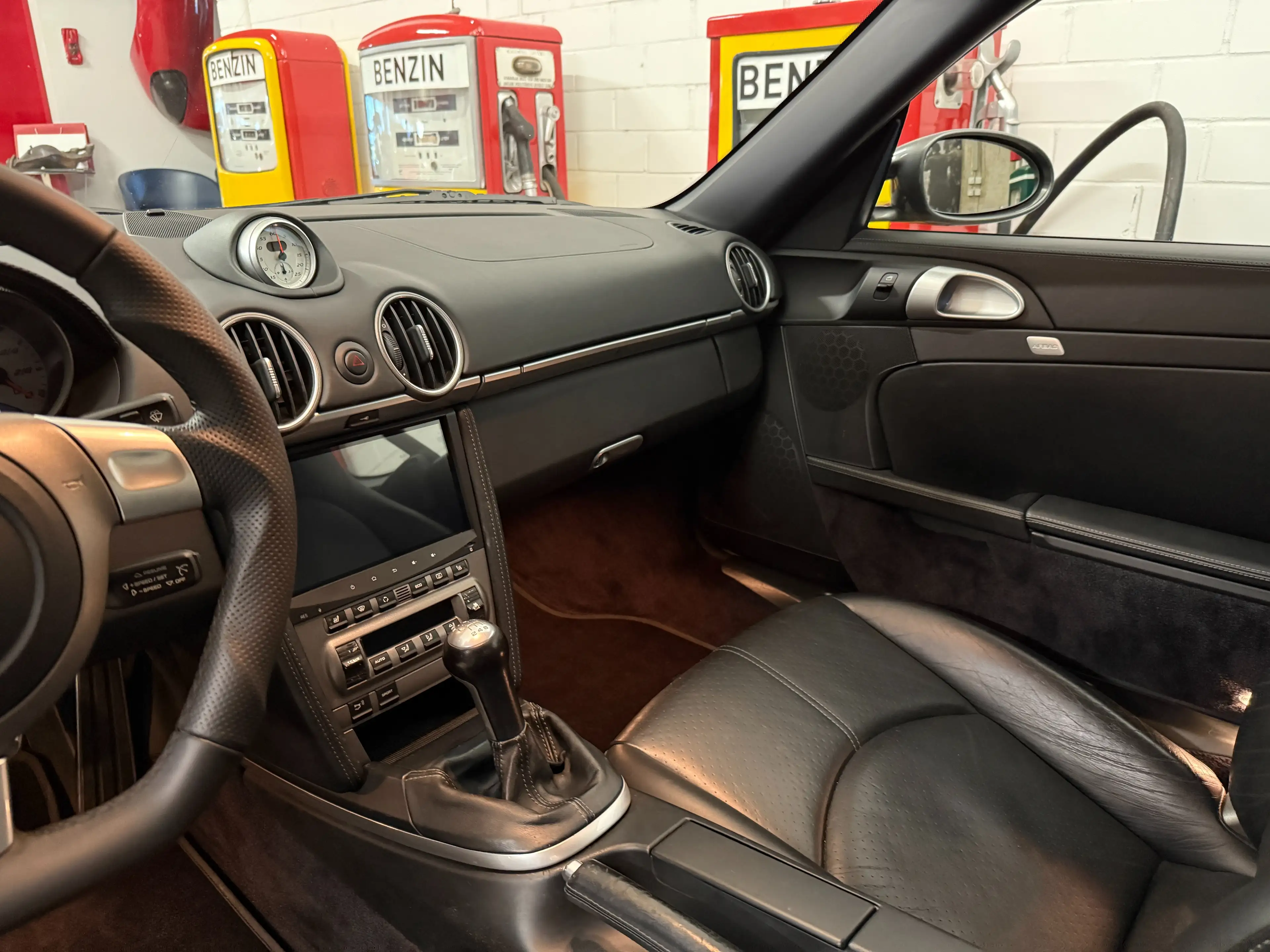 Porsche Cayman Cayman S — photo 10