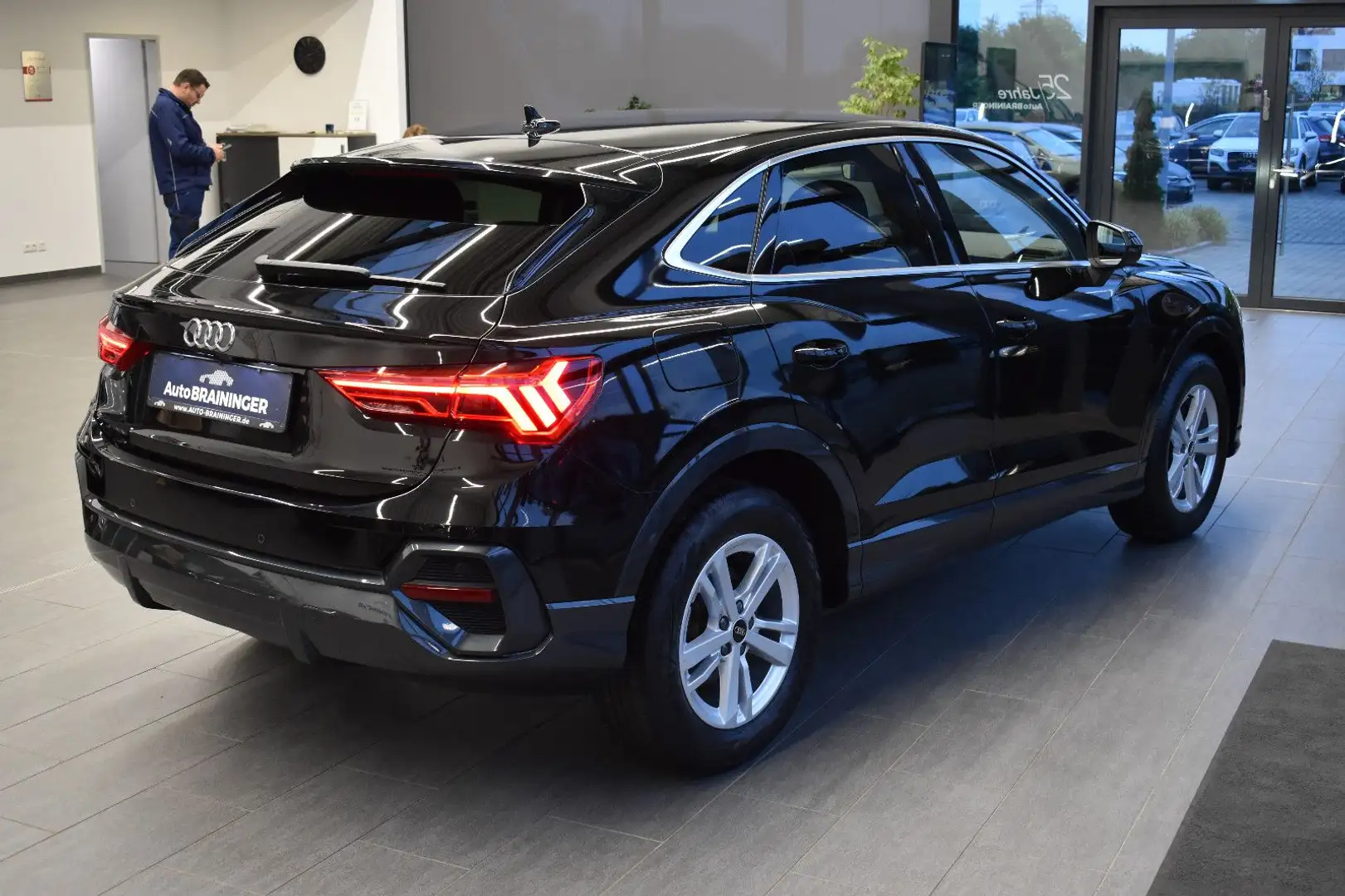 Audi Q3 35TDI Sportback S-tronic LED~Virtual~ACC~AHK Schwarz - 2