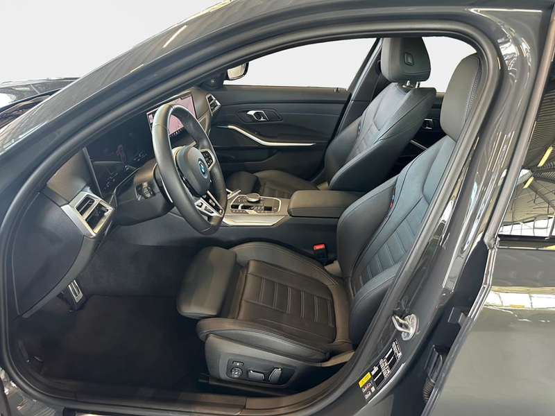 BMW 330 M Sport — photo 10