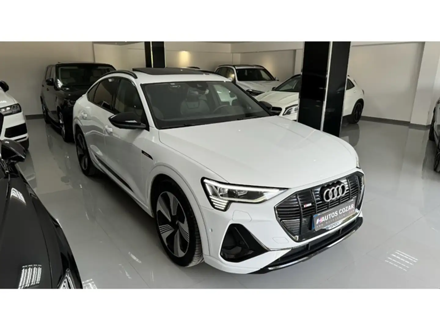 Audi e-tron Sportback 50 quattro S line Bianco - 1