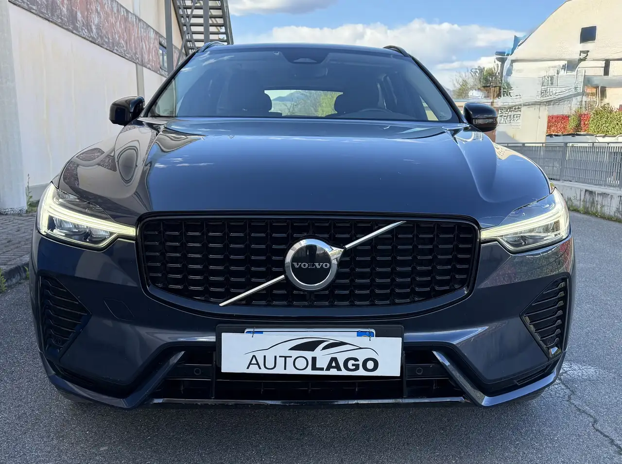 Volvo XC60 2.0 b4 Plus Dark auto