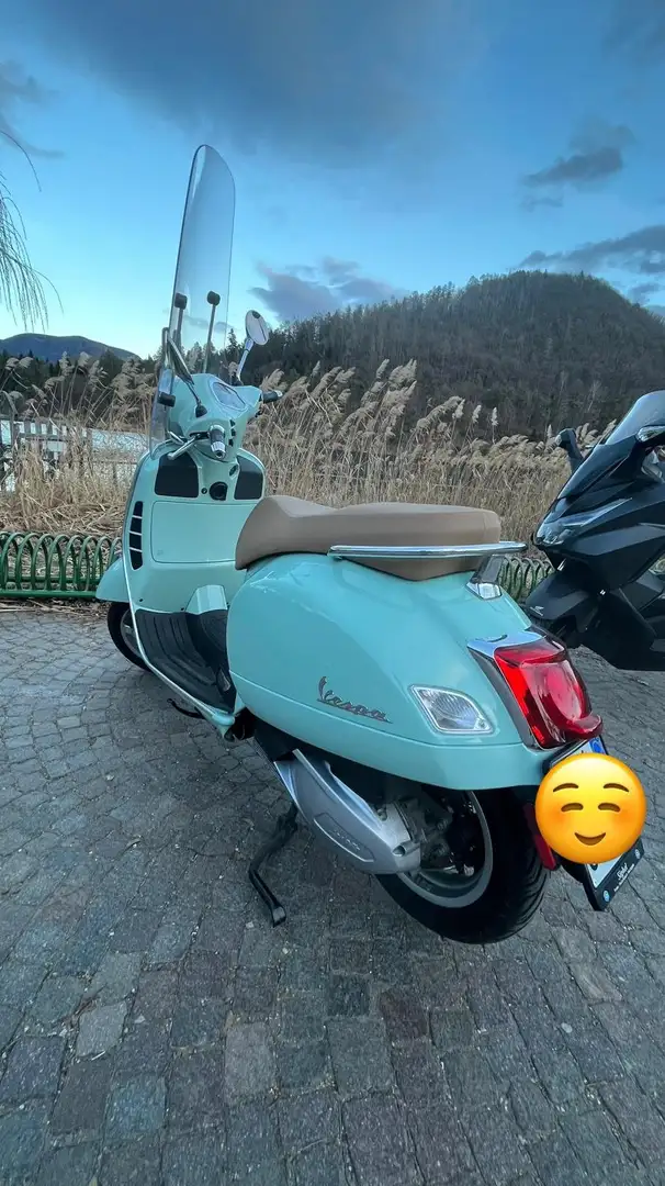 Vespa GTS 300 HPE Verde - 2