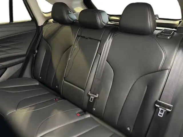 MG HS view 9