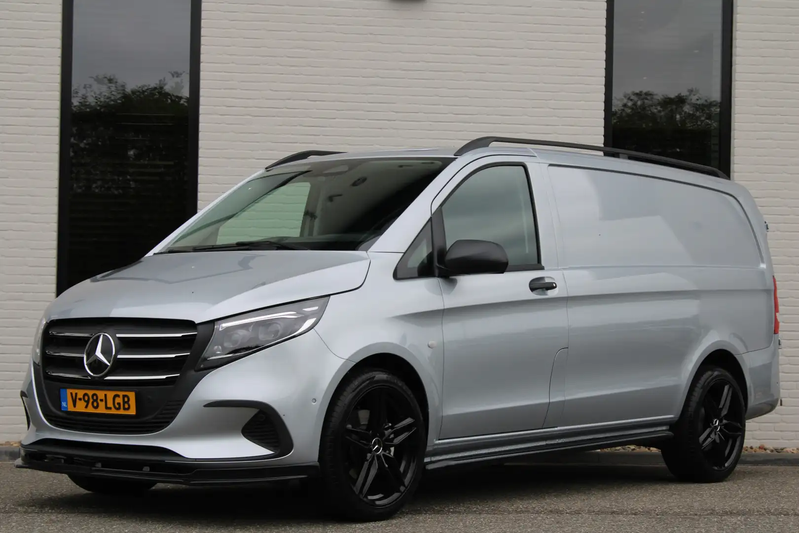 Mercedes-Benz Vito 116 CDI / Automaat / Lang / Edition / Led / Leer / Argent - 2