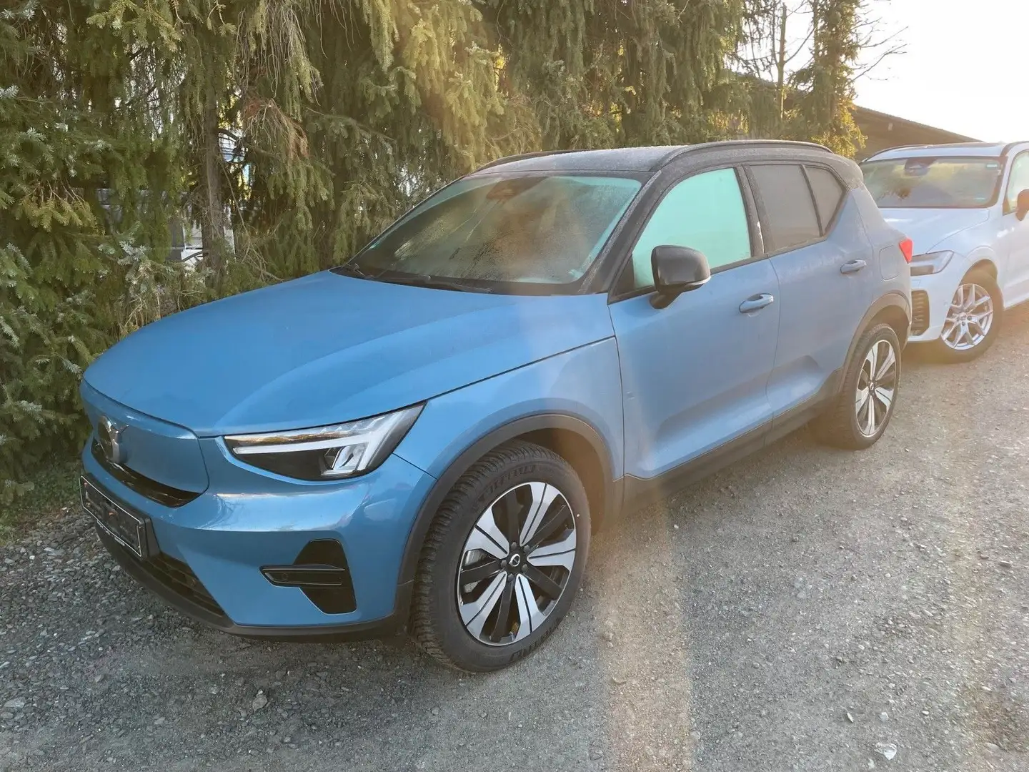 Volvo XC40 Recharge Single 2WD Plus Aut./AHK/BLIS/ACC Blau - 1