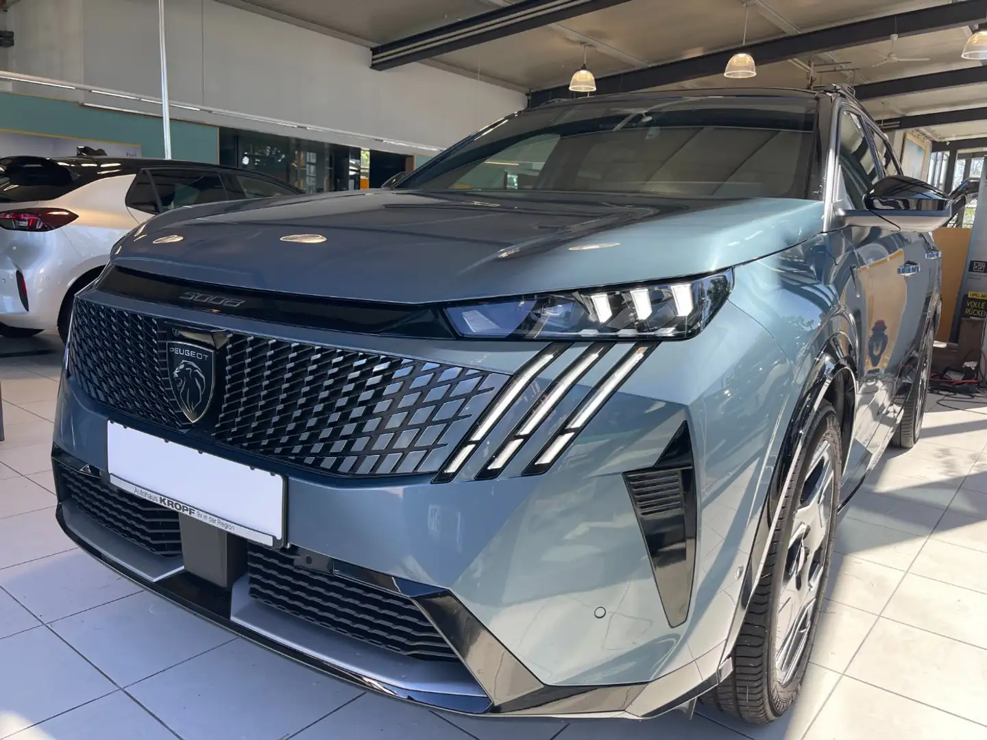 Peugeot 5008 210 GT Elektromotor ACC+Alcantara+LED+Navi Blau - 2