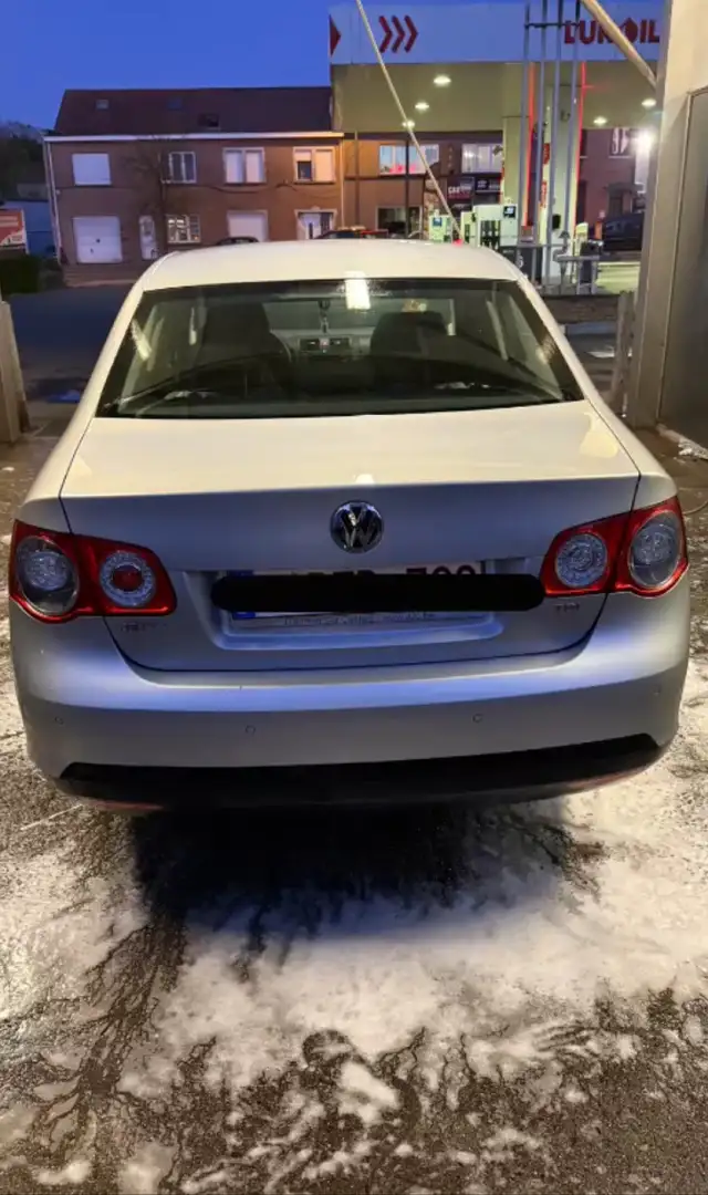 Volkswagen Jetta 1.6 CR TDi Comfortline - 2