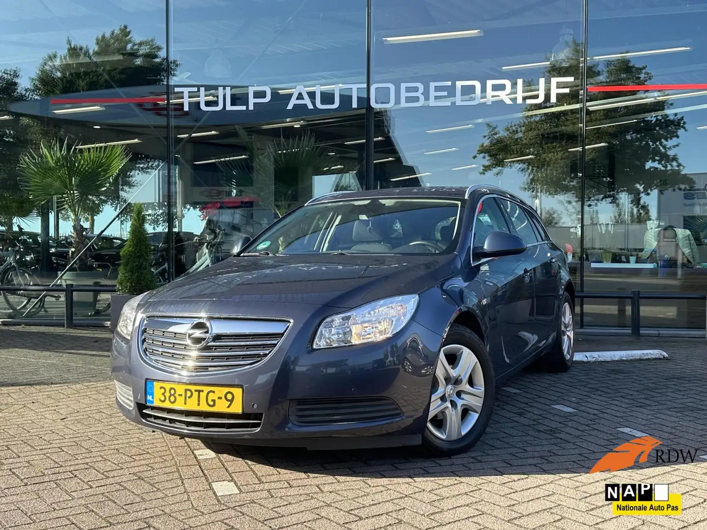 Opel Insignia Sports Tourer 1.8 Edition Airco Clima Cruise NAP Blauw - 1