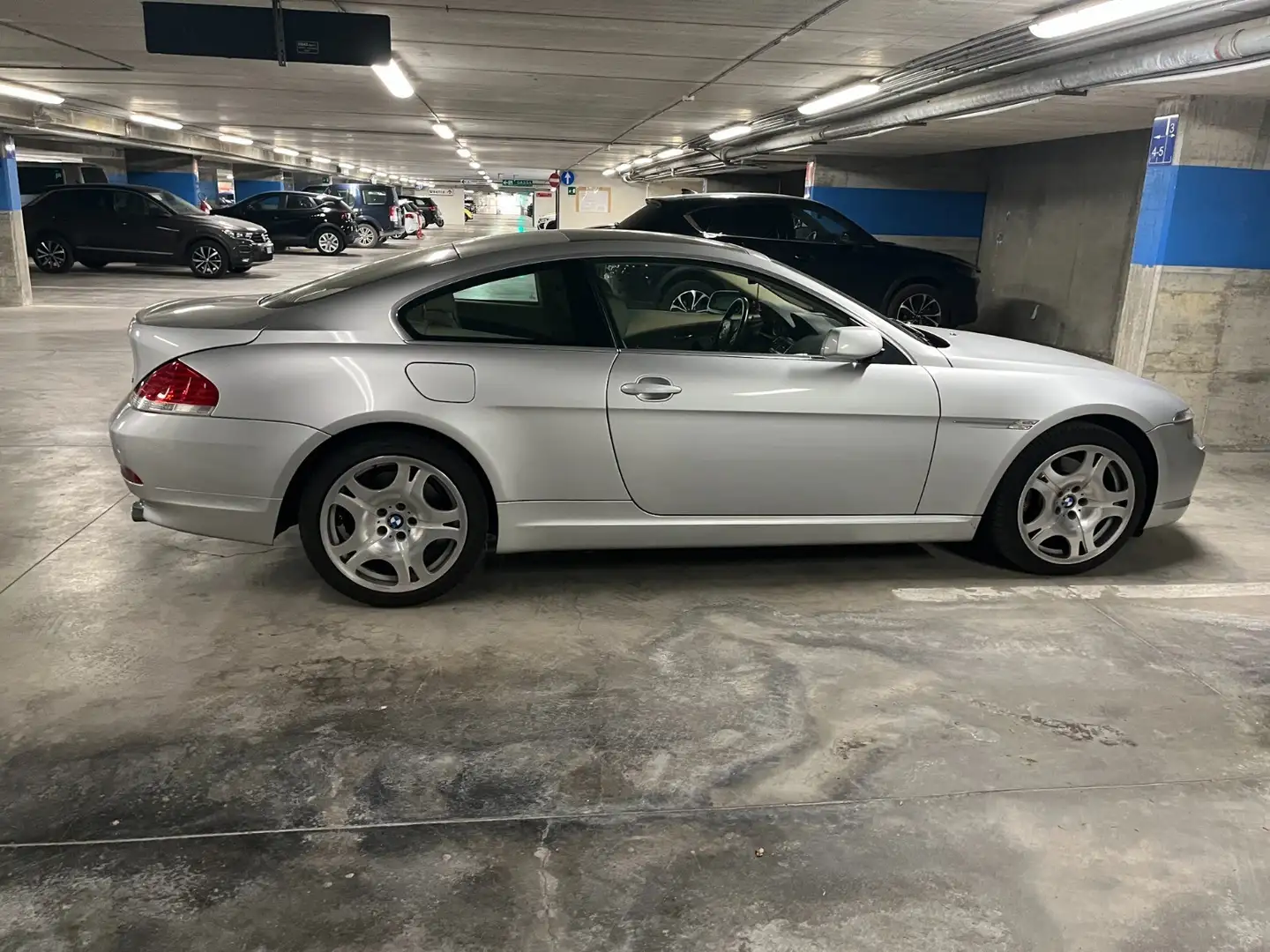 BMW 645 645Ci Coupe - 2