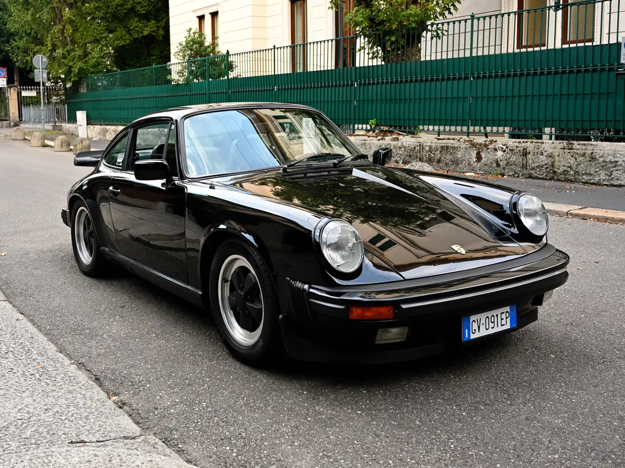 Porsche 911 Coupe SC 3.2 con ASI, foto 1