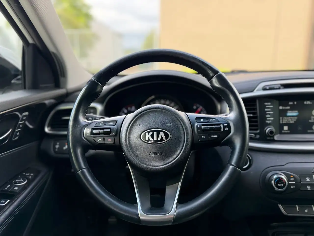 Kia Sorento photo Kia Sorento