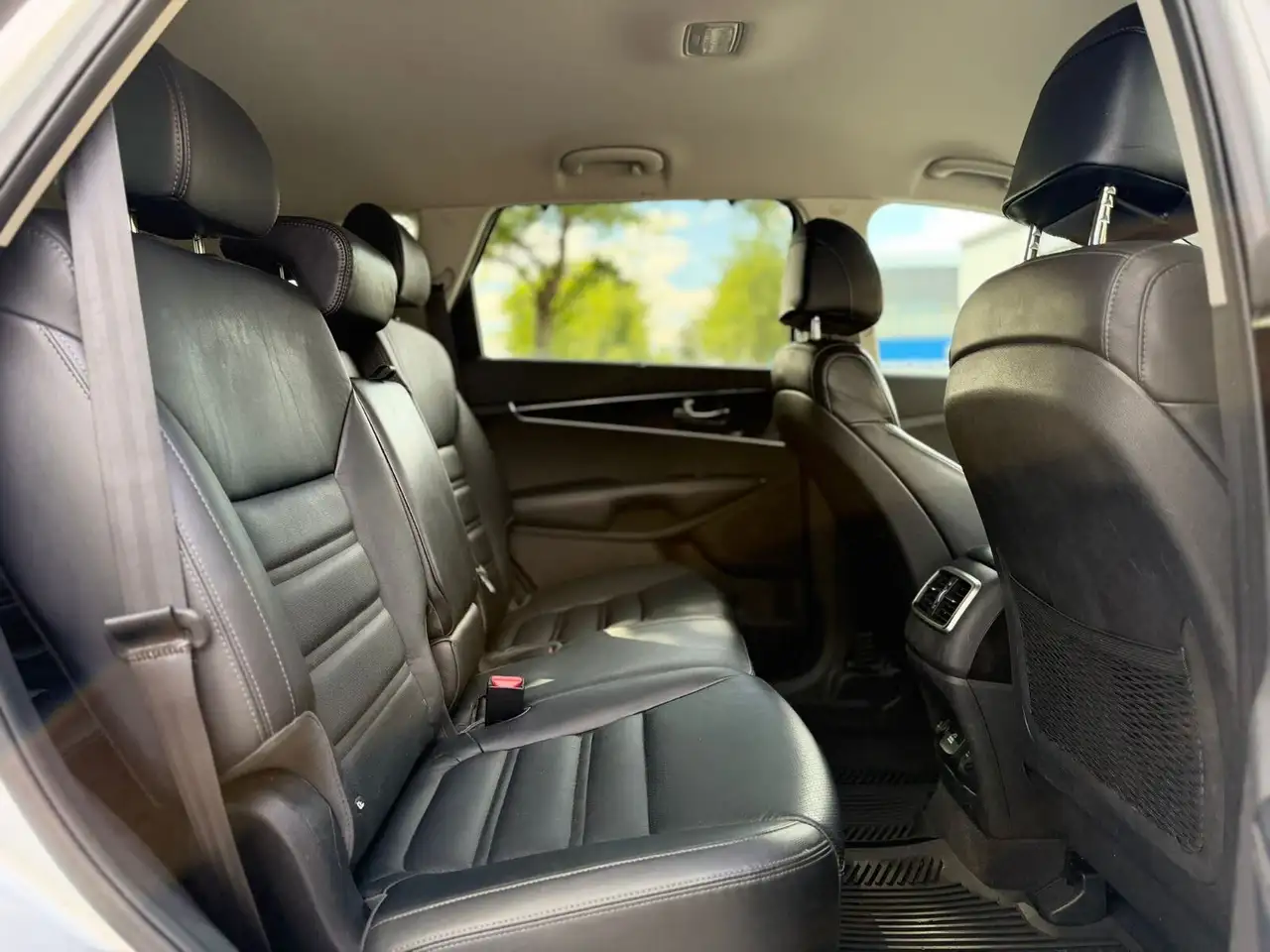 Kia Sorento photo Kia Sorento
