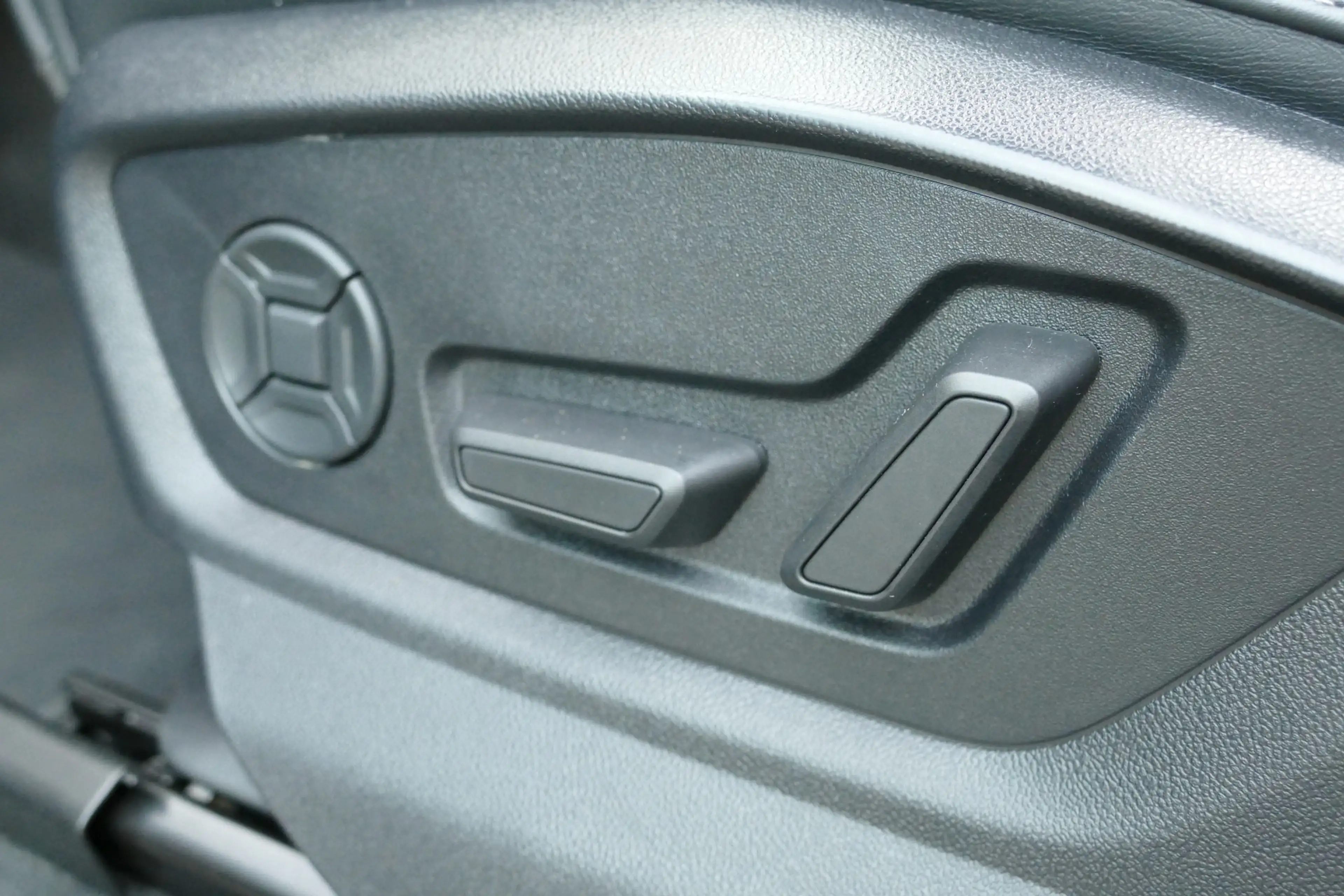Audi Q7 55 TFSI e quattro Pro Line S-Line. Panodak, Luchtv — photo 36