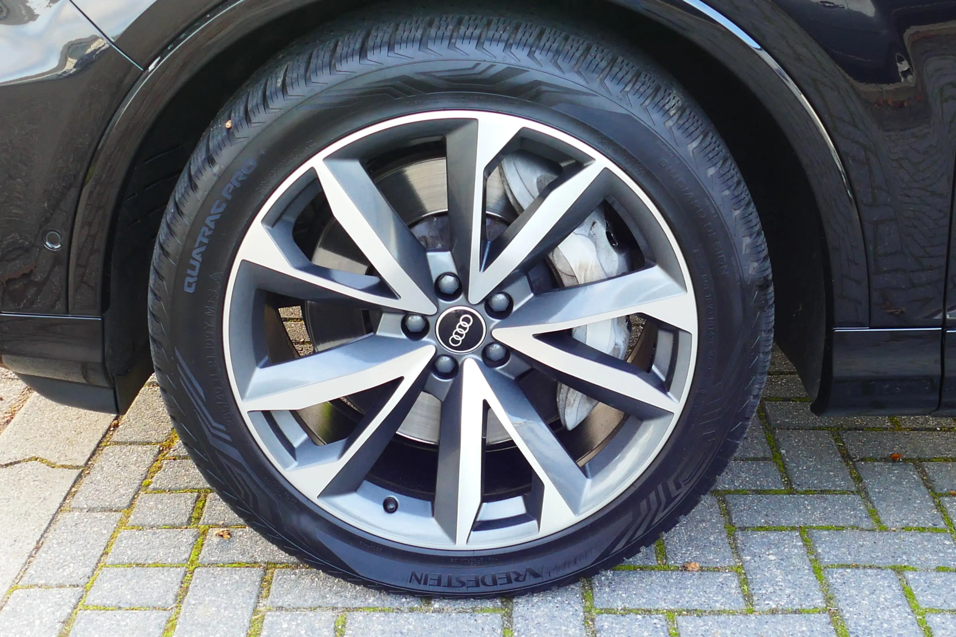 Audi Q7 55 TFSI e quattro Pro Line S-Line. Panodak, Luchtv — photo 18