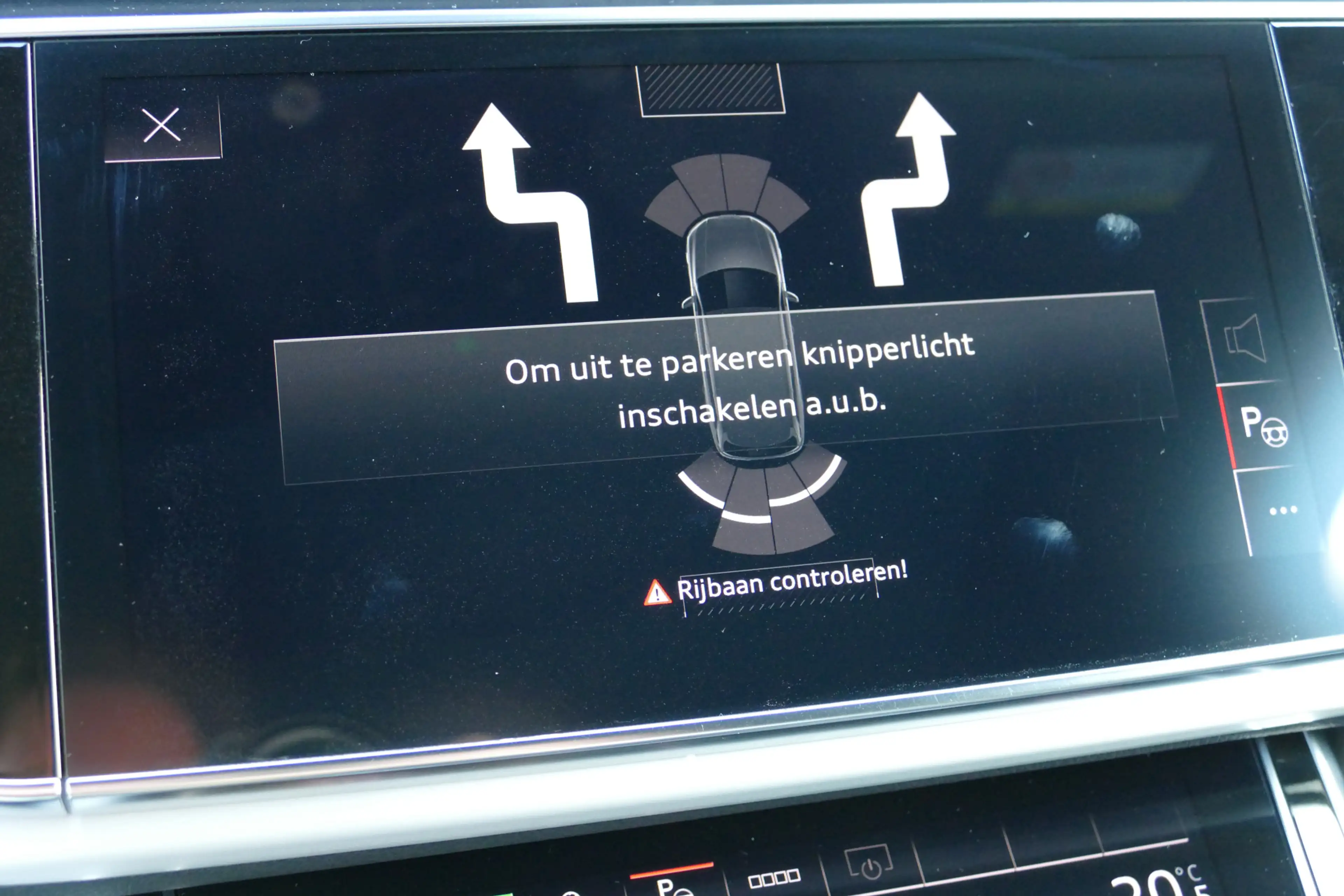 Audi Q7 55 TFSI e quattro Pro Line S-Line. Panodak, Luchtv — photo 27