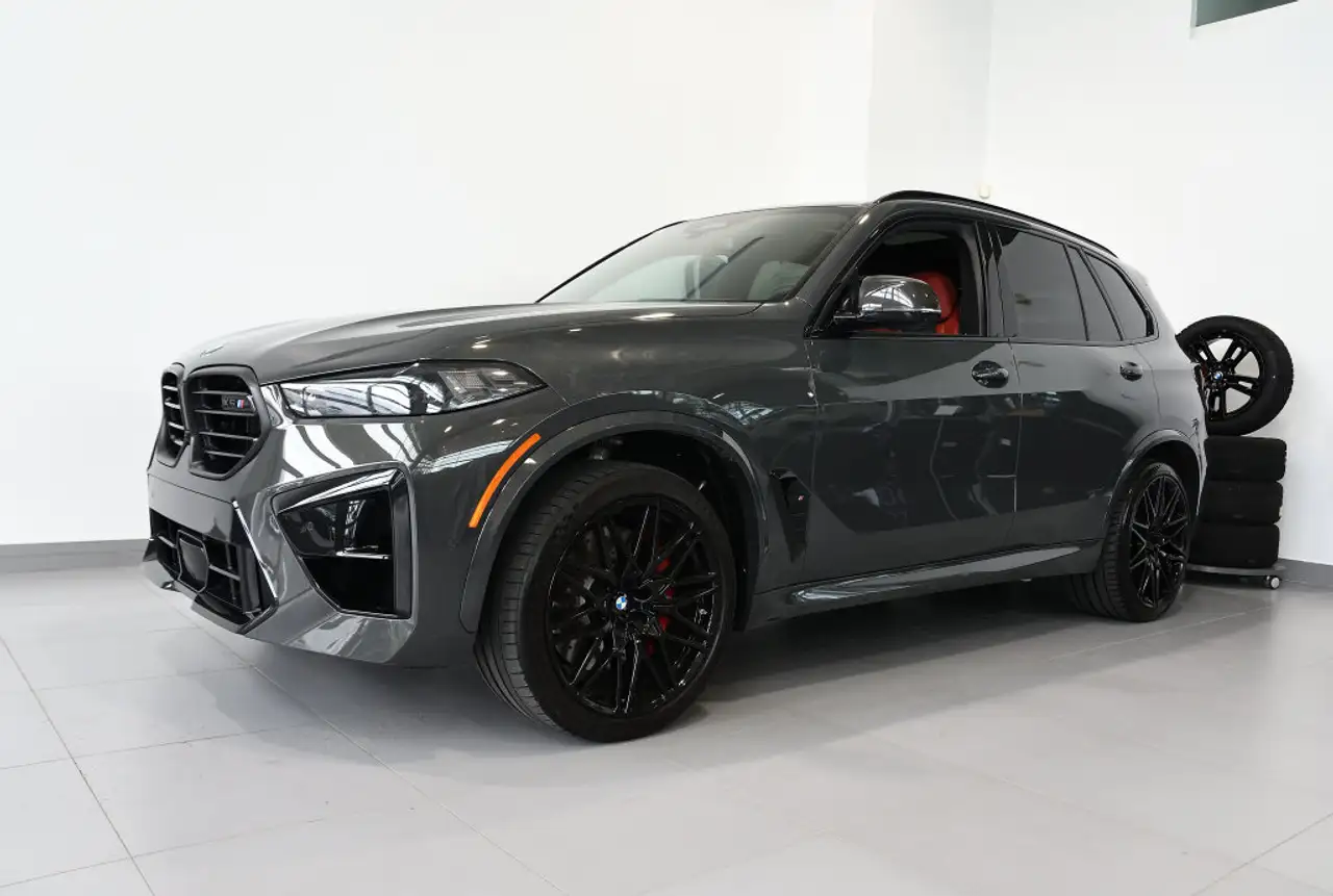 BMW X5 M снимка BMW X5 M