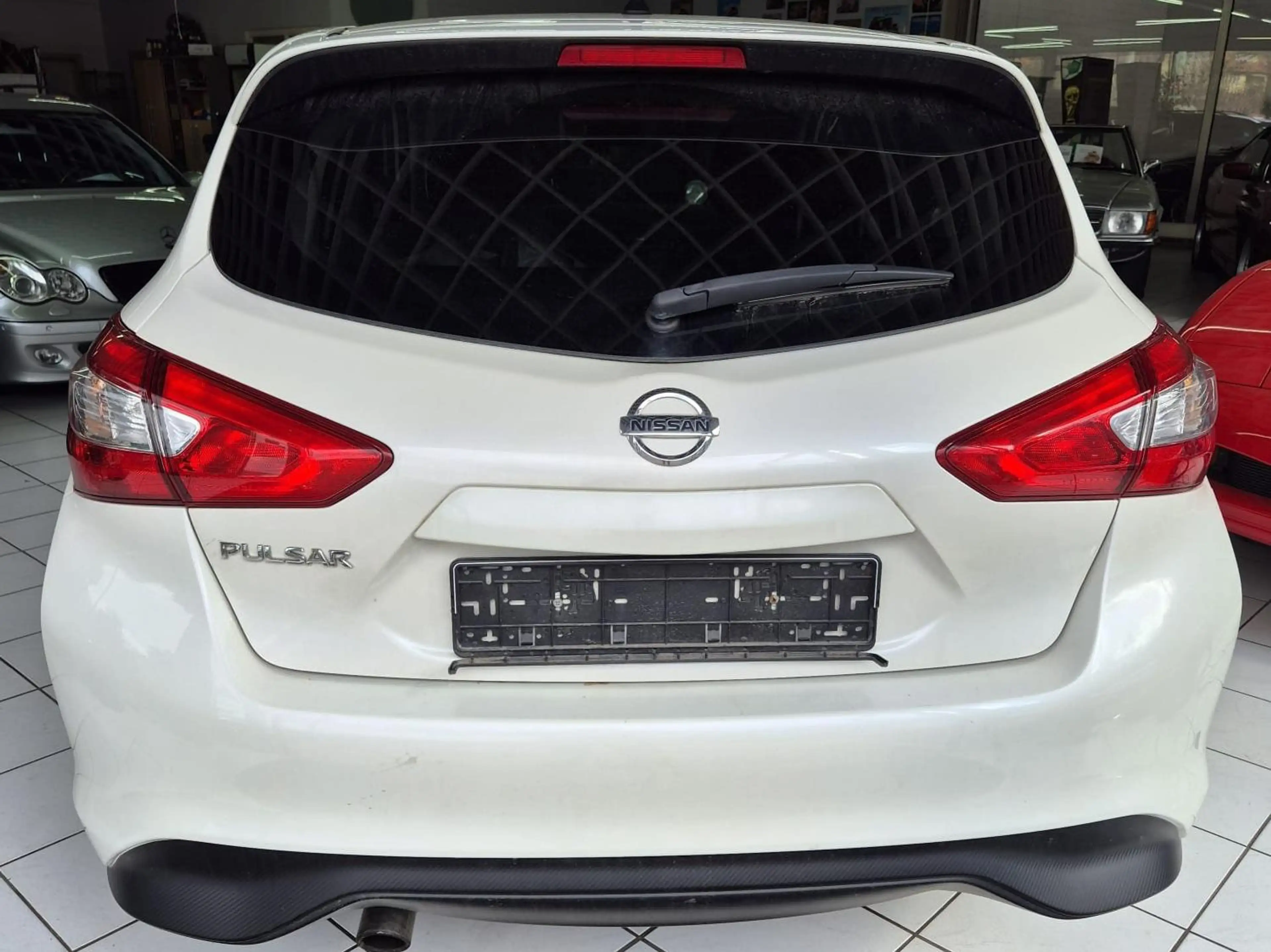 Nissan Pulsar Tekna *Turboschaden* — photo 4