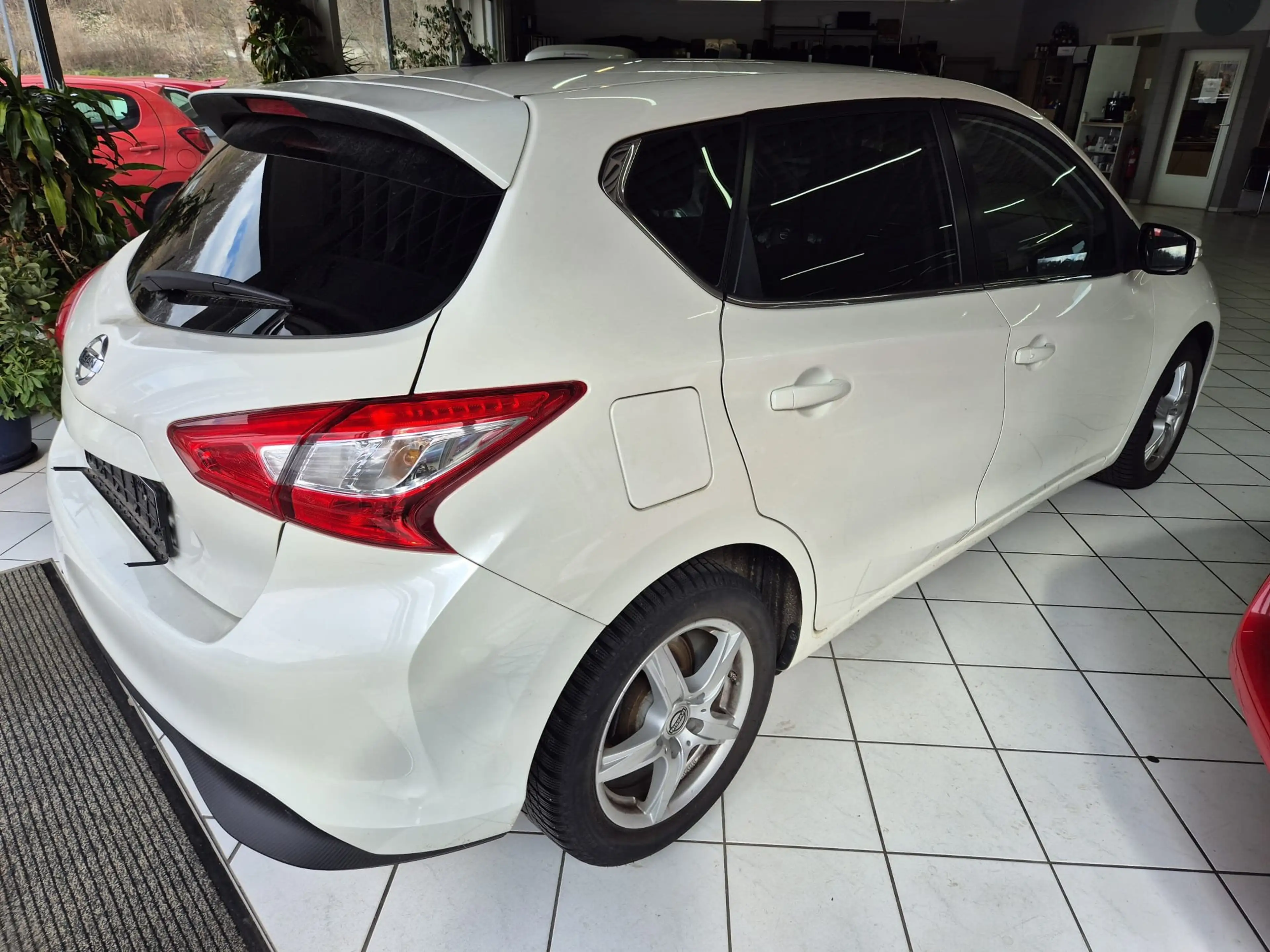 Nissan Pulsar Tekna *Turboschaden* — photo 5