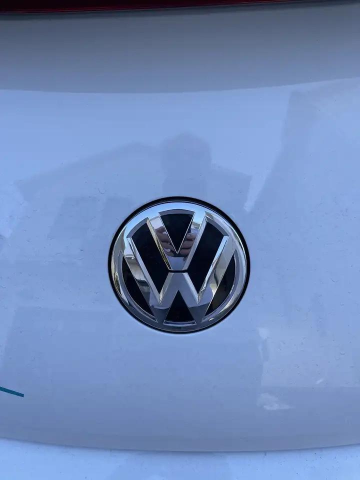 Volkswagen Beetle снимка Volkswagen Beetle