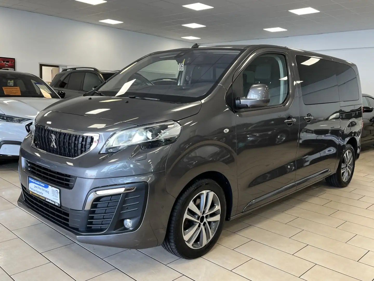 Peugeot Traveller Allure L2 Pano AHK HUD ACC Xenon Leder siva - 1