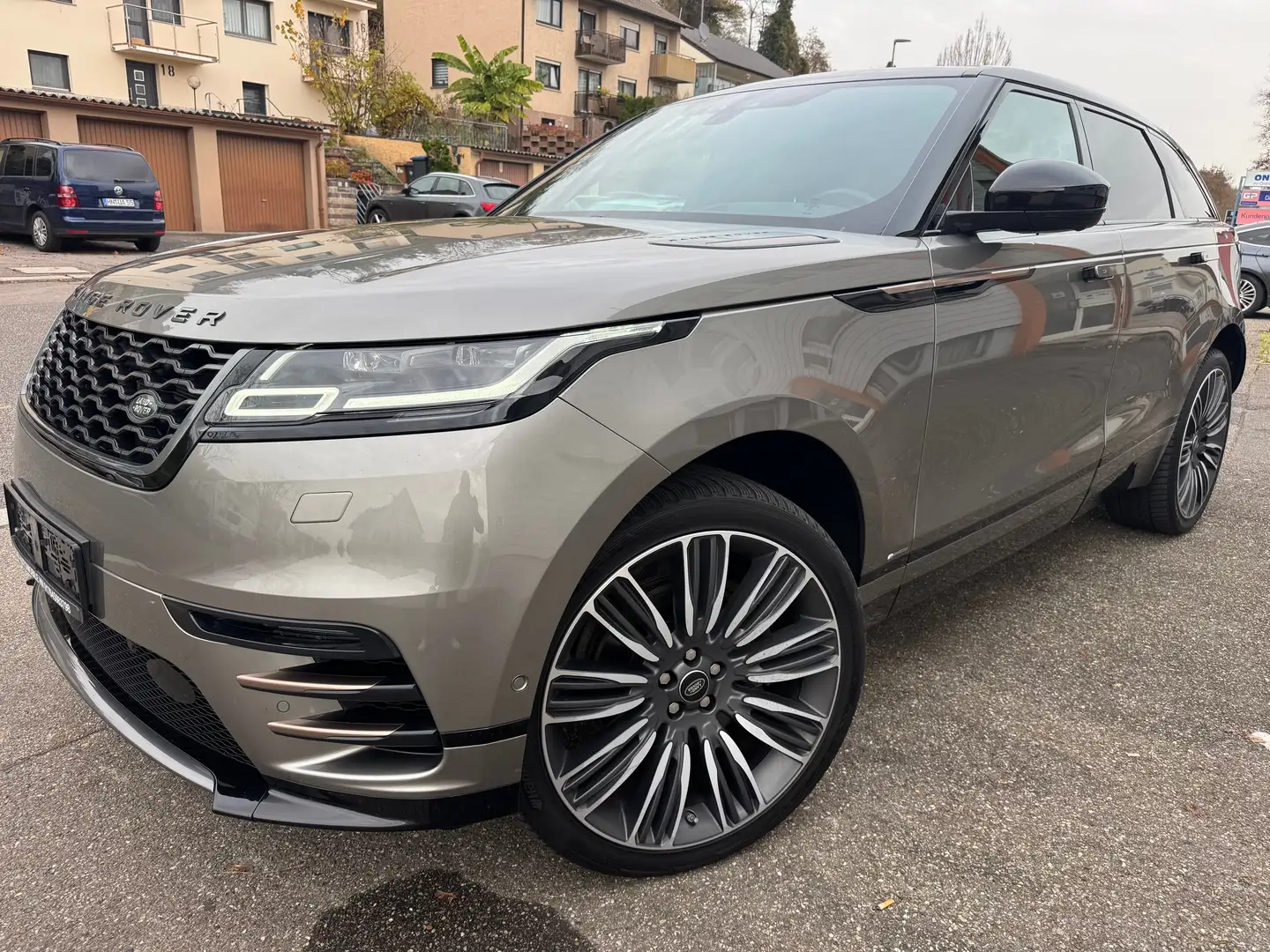 Land Rover Range Rover Velar R-Dynamic SE PANO ACC 22ZOLL VOLLAUSSTATTUNG!!! Gris - 1