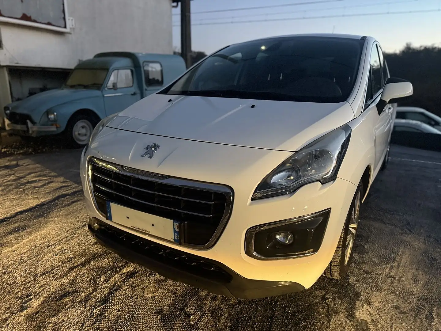 Peugeot 3008 1.6 HDI115 FAP ACTIVE Blanc - 2