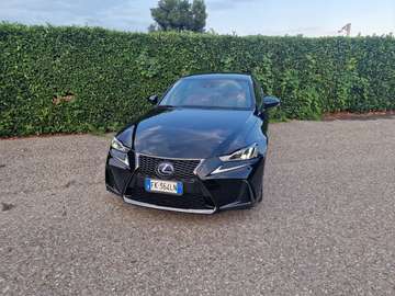 300h 2.5 F-Sport cvt