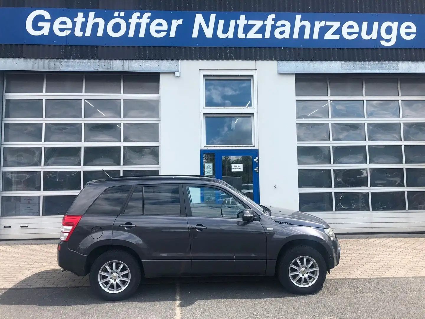 Suzuki Grand Vitara 1.9 DDiS Comfort 4x4 Allrad Szürke - 2