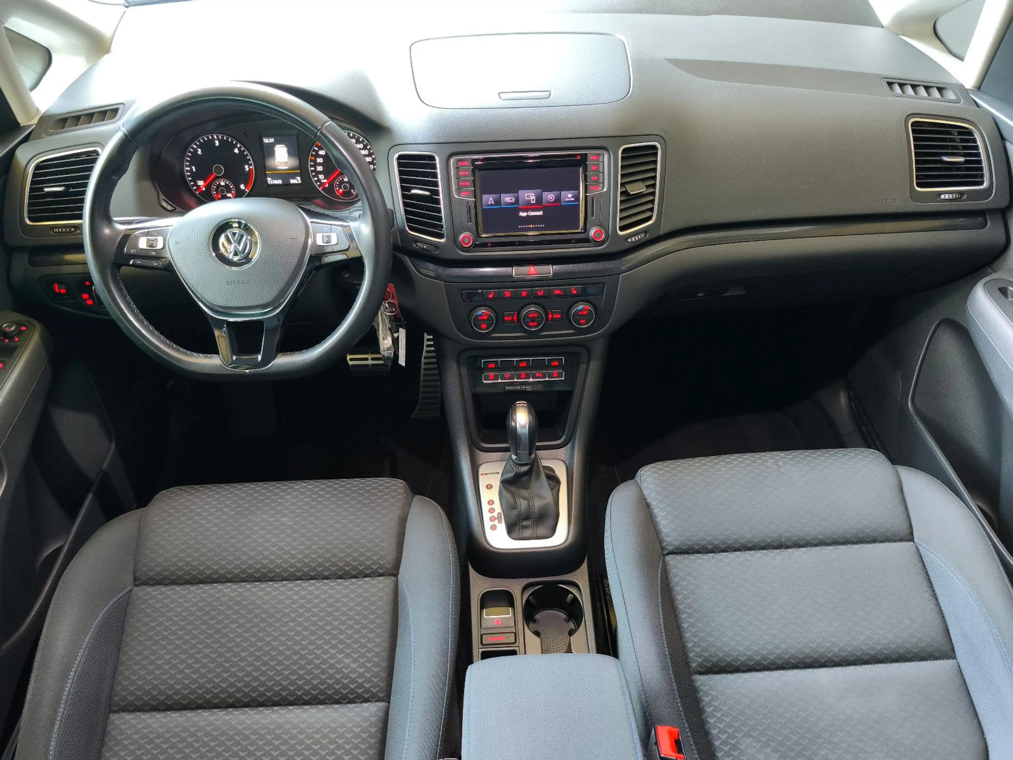 Volkswagen Sharan United 2.0 TDI 4Motion / Automatik — photo 11