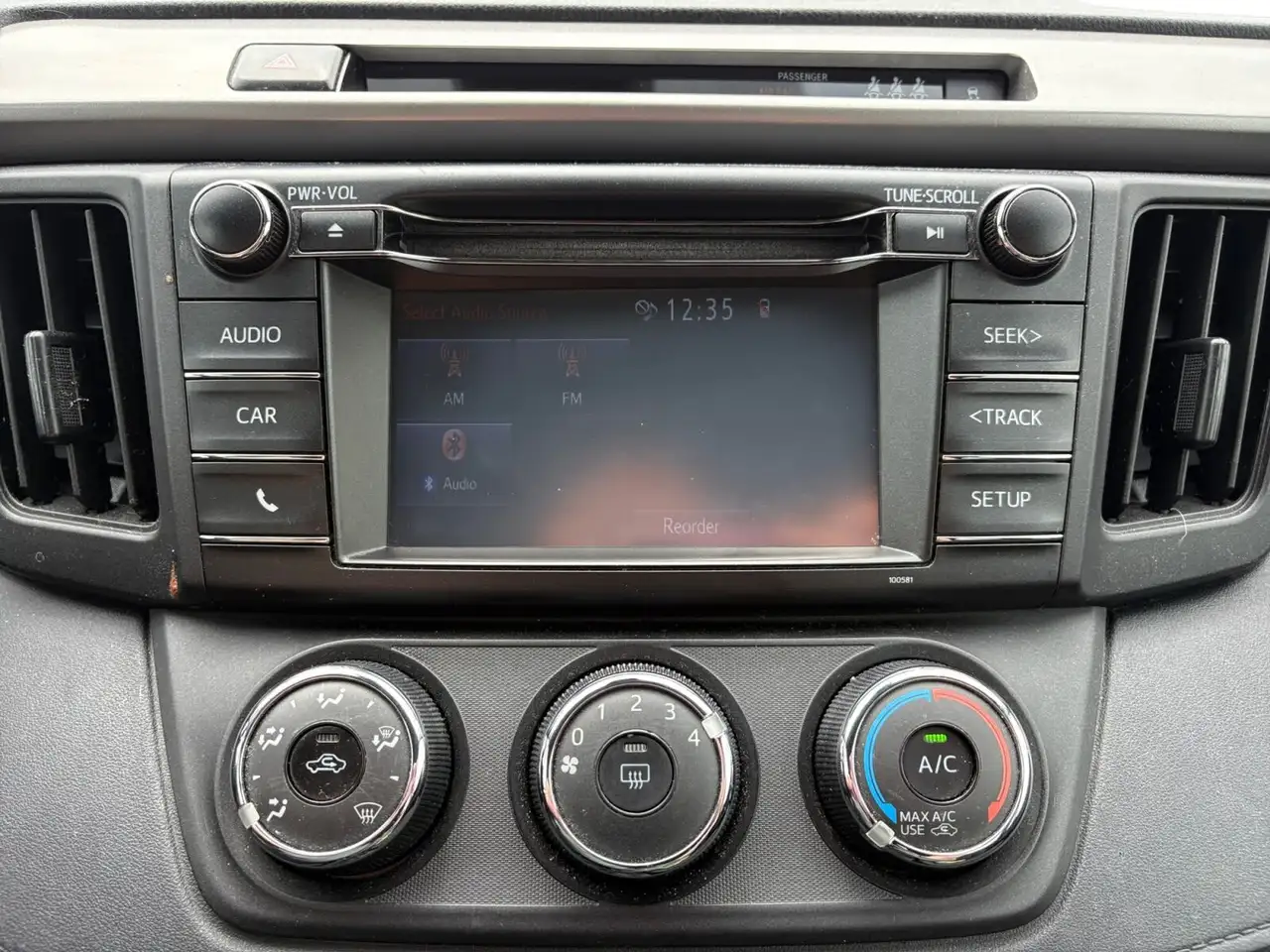 Toyota RAV 4 photo Toyota RAV 4