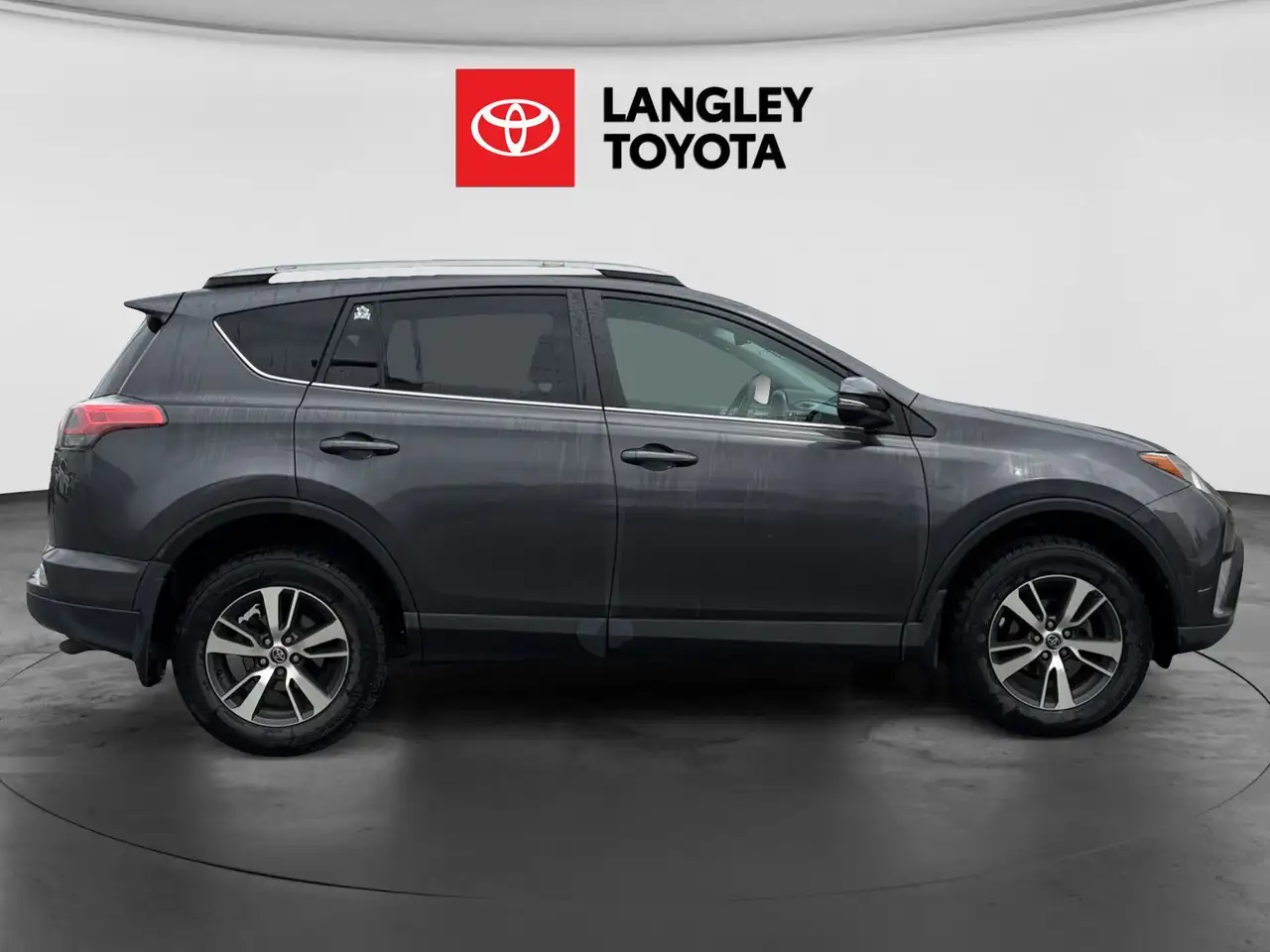 Toyota RAV 4 photo Toyota RAV 4