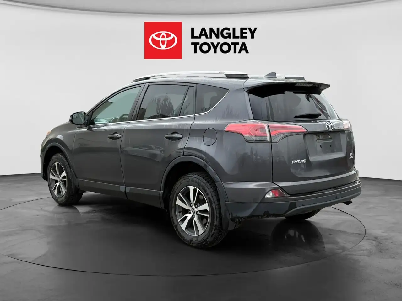 Toyota RAV 4 photo Toyota RAV 4