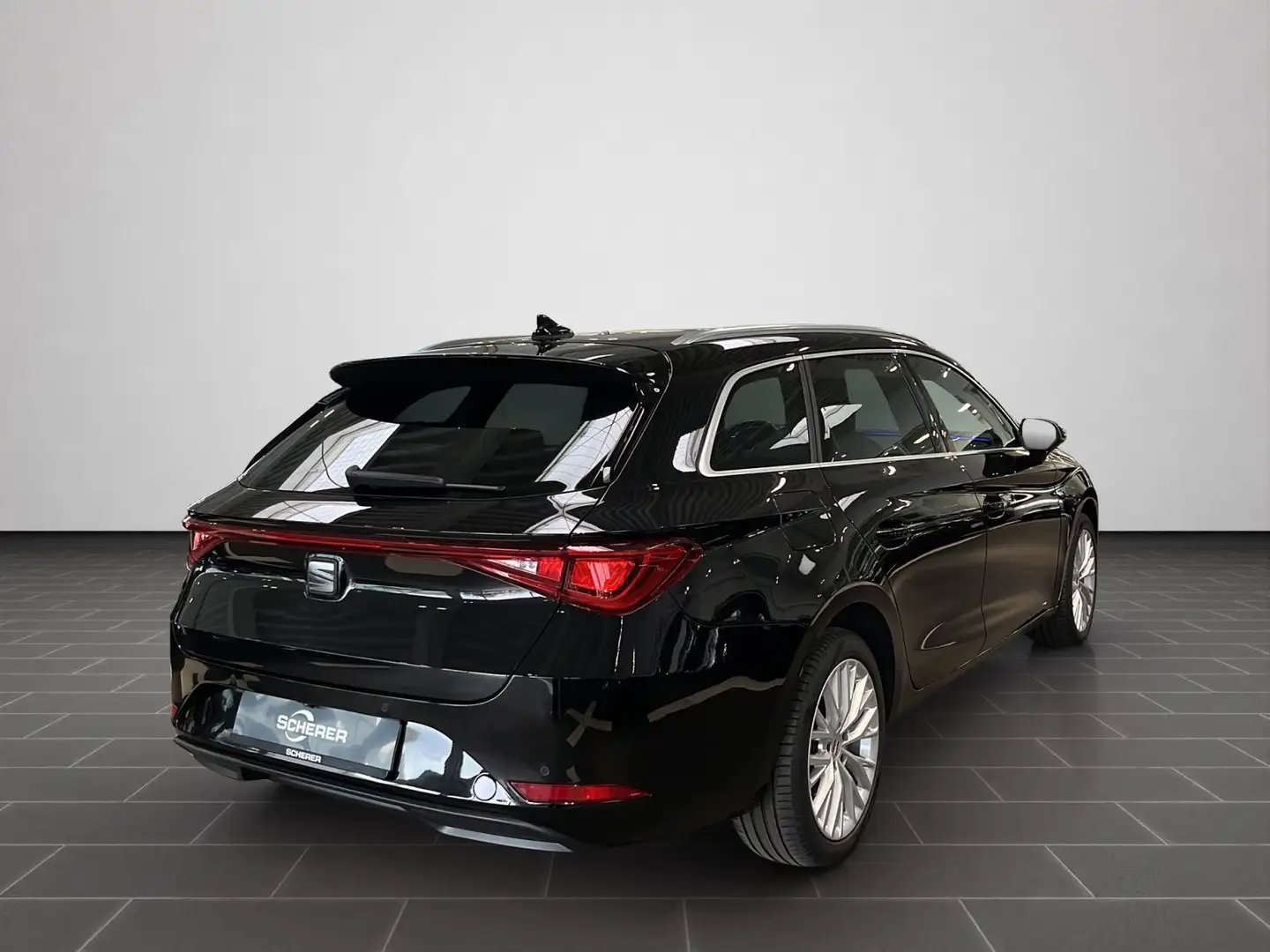SEAT Leon Sportstourer 2.0 TDI Xcellence DSG Rückfahr Negro - 2