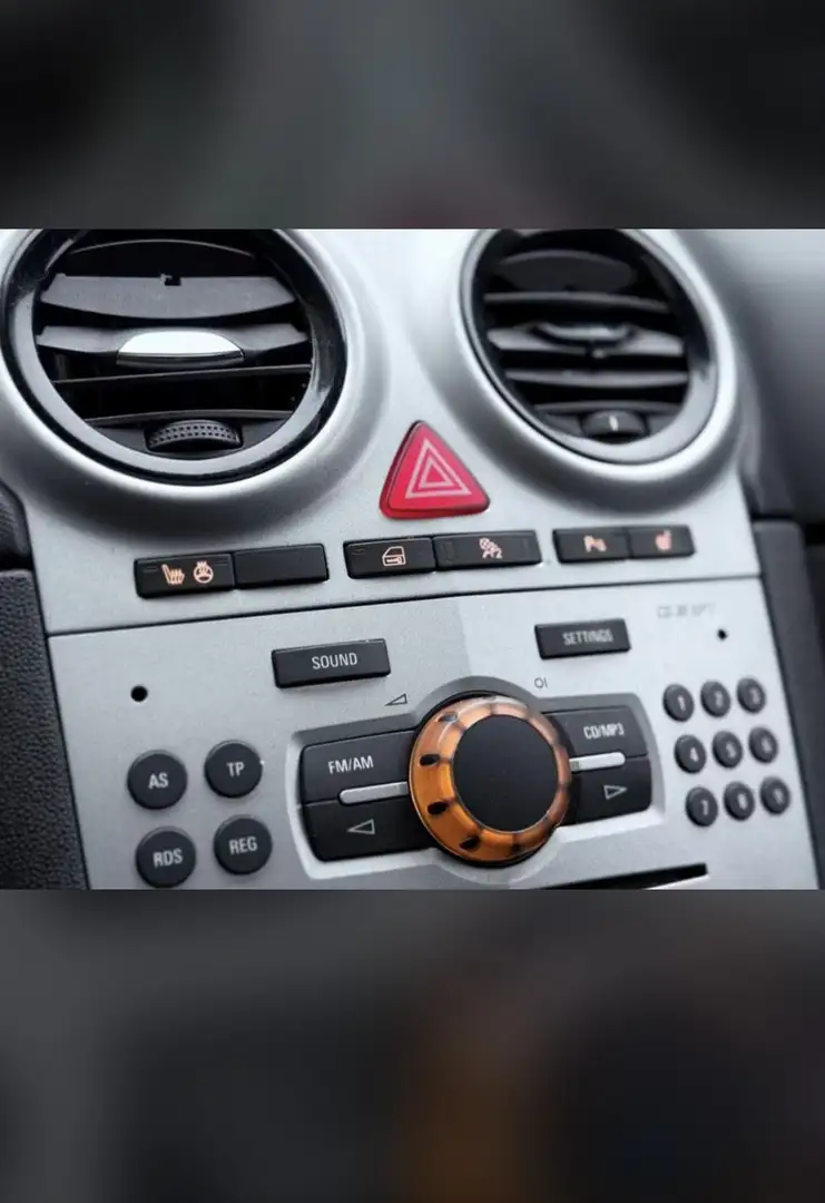 Opel Corsa 1.4 16V Edition - 1