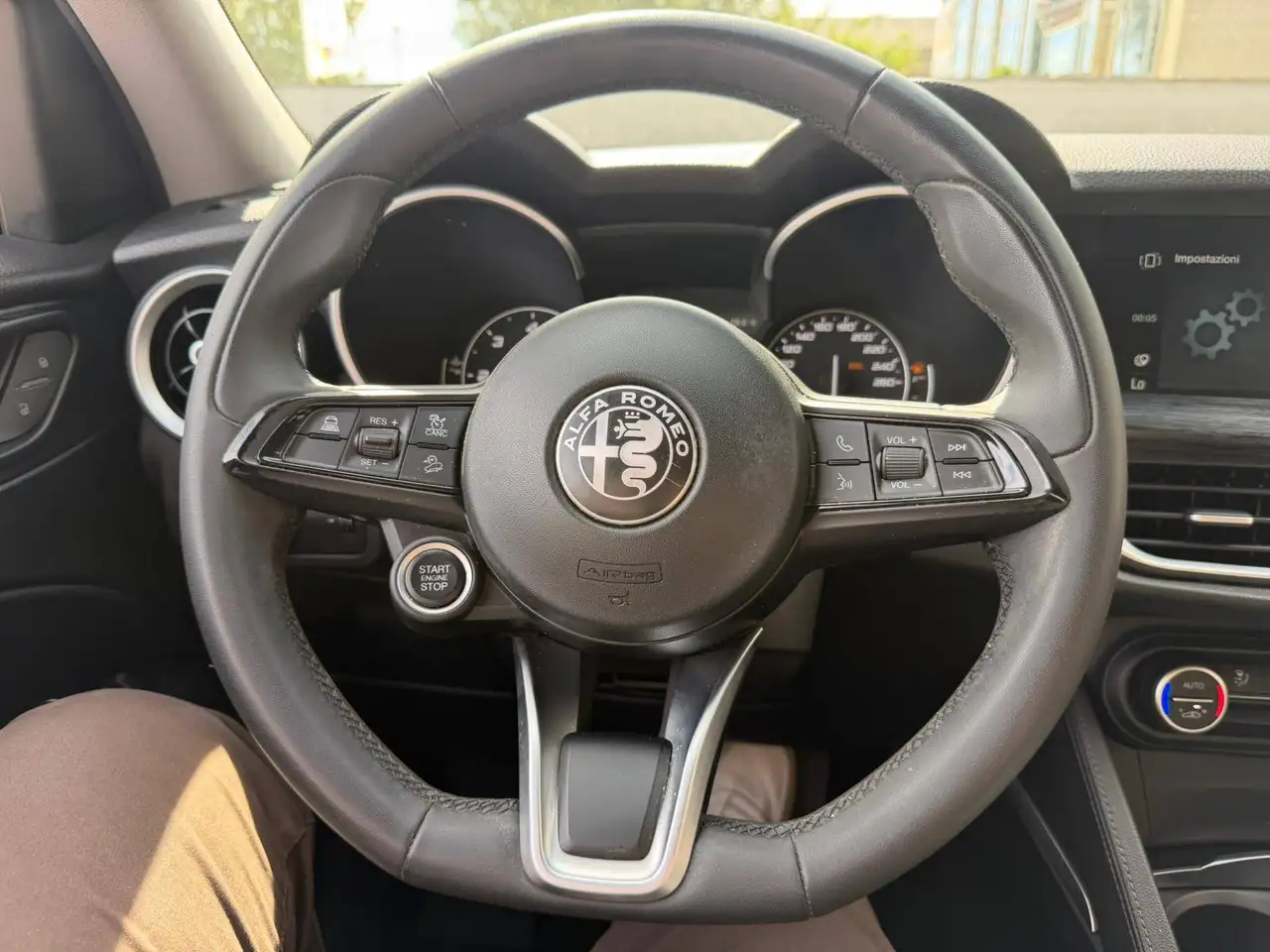 Alfa Romeo Stelvio 2021 — фото 8