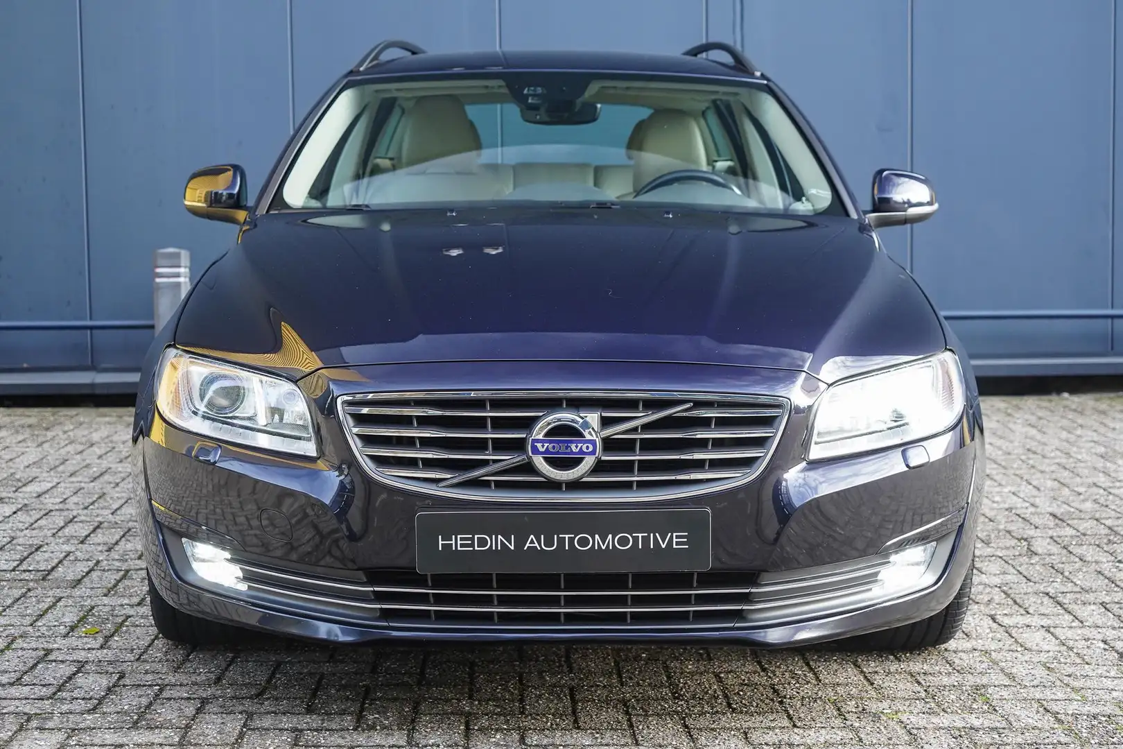 Volvo V70 2.0 T4 Polar | Dealer onderhouden | Cruise control Blauw - 2