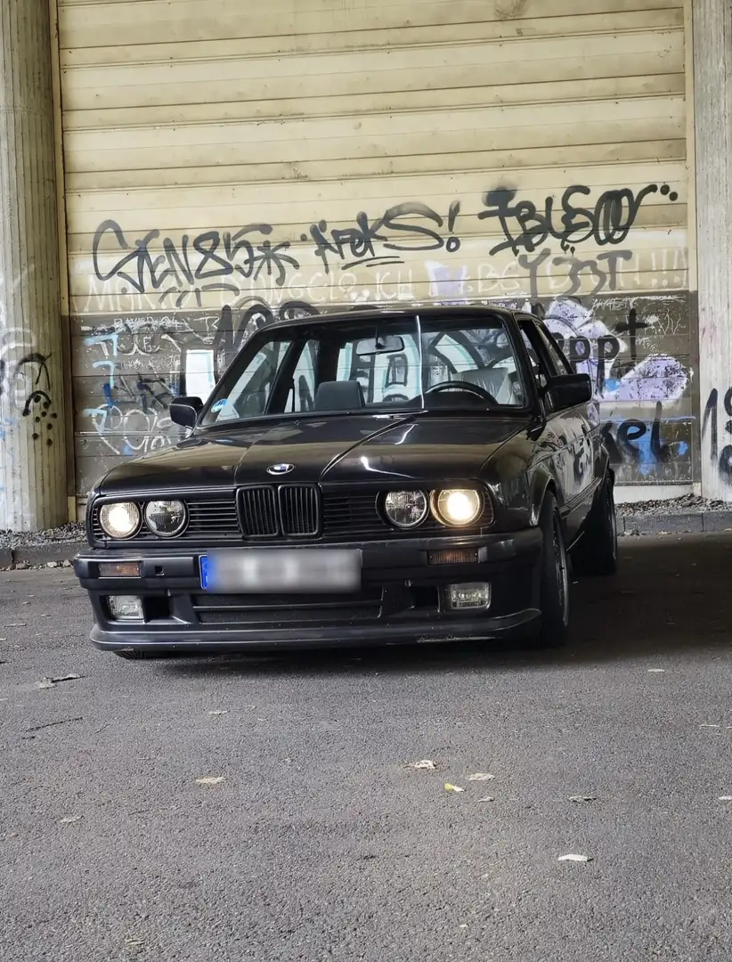 BMW 318 318i - 1