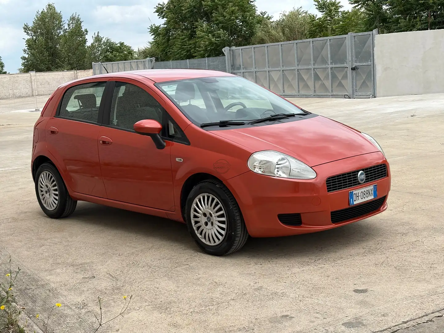 Fiat Grande Punto 5p 1.4 sjt 16v 95cv Neopatentati Orange - 2