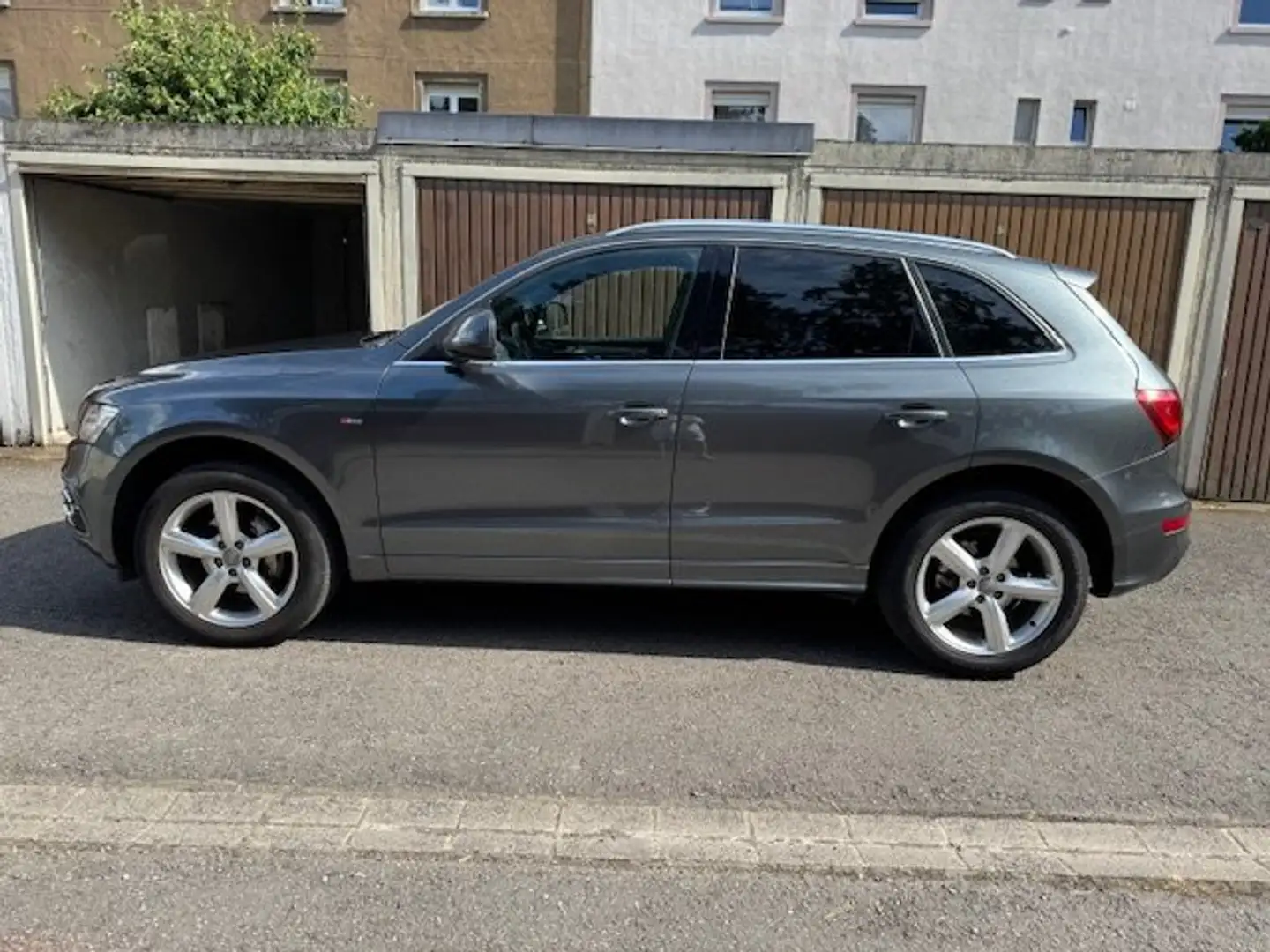 Audi Q5 Q5 2.0 TDI quattro S tronic Gris - 1